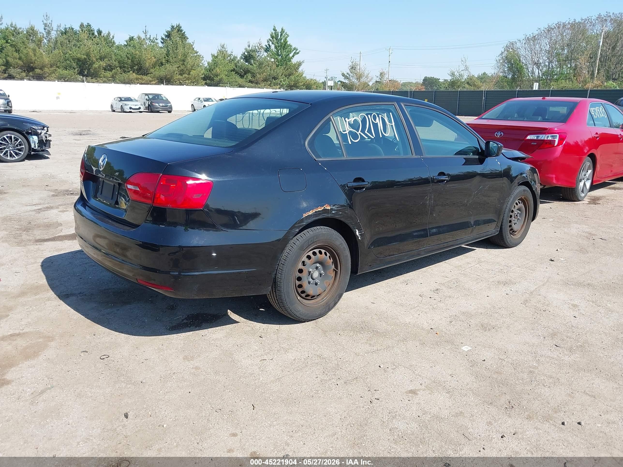 2013 Volkswagen Jetta 2.0l S Black vin: 3VW2K7AJ6DM257909