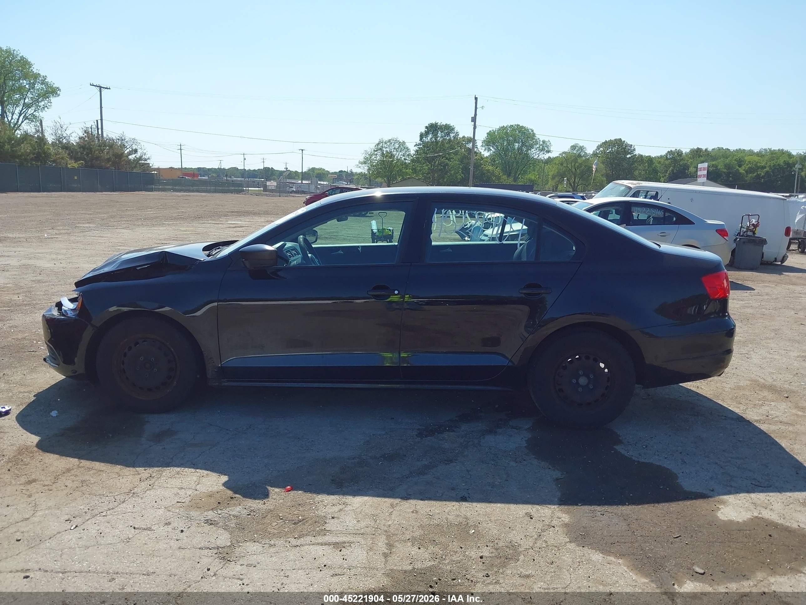 2013 Volkswagen Jetta 2.0l S Black vin: 3VW2K7AJ6DM257909