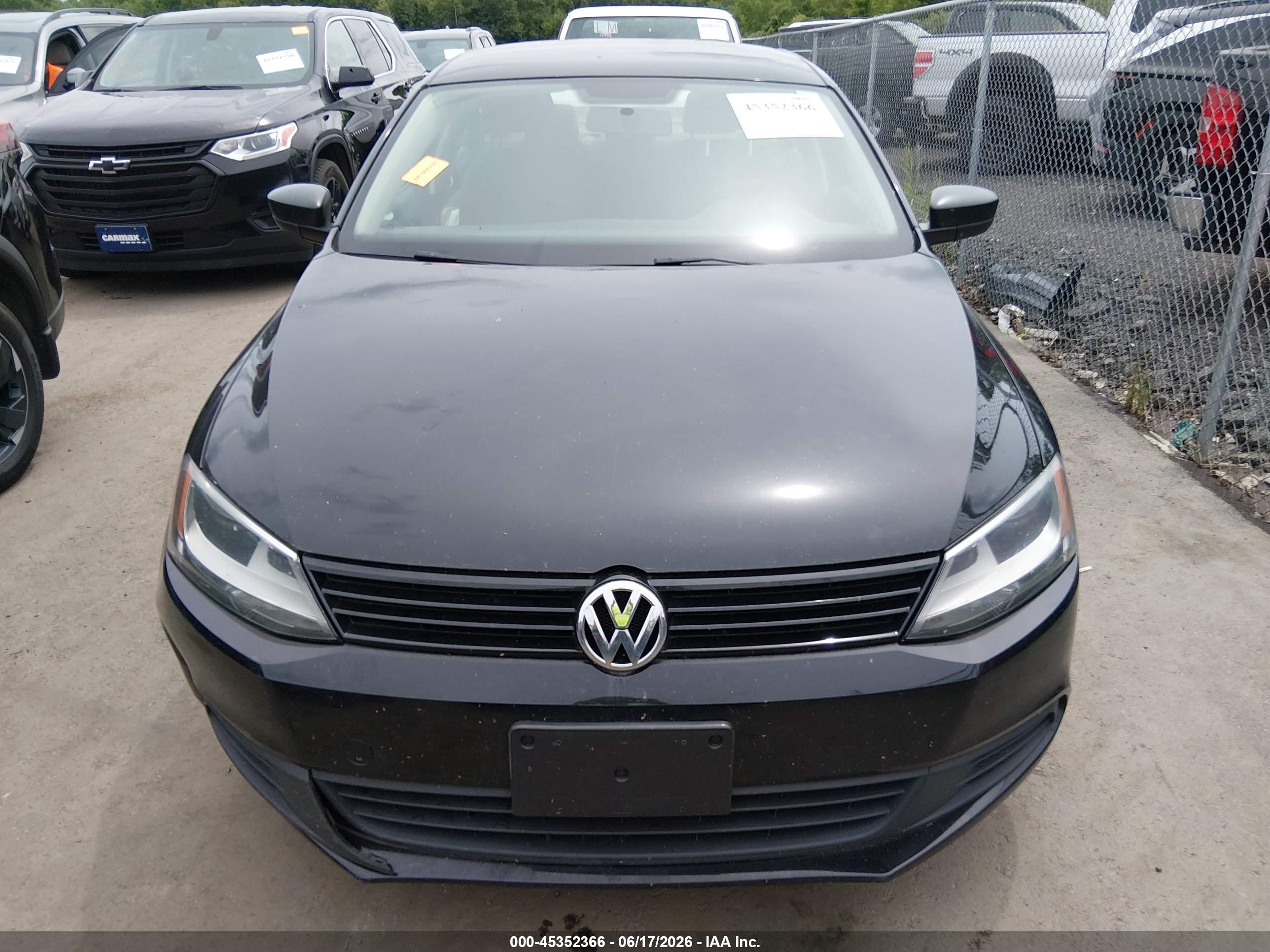 2013 Volkswagen Jetta 2.0l S Black vin: 3VW2K7AJ6DM267520