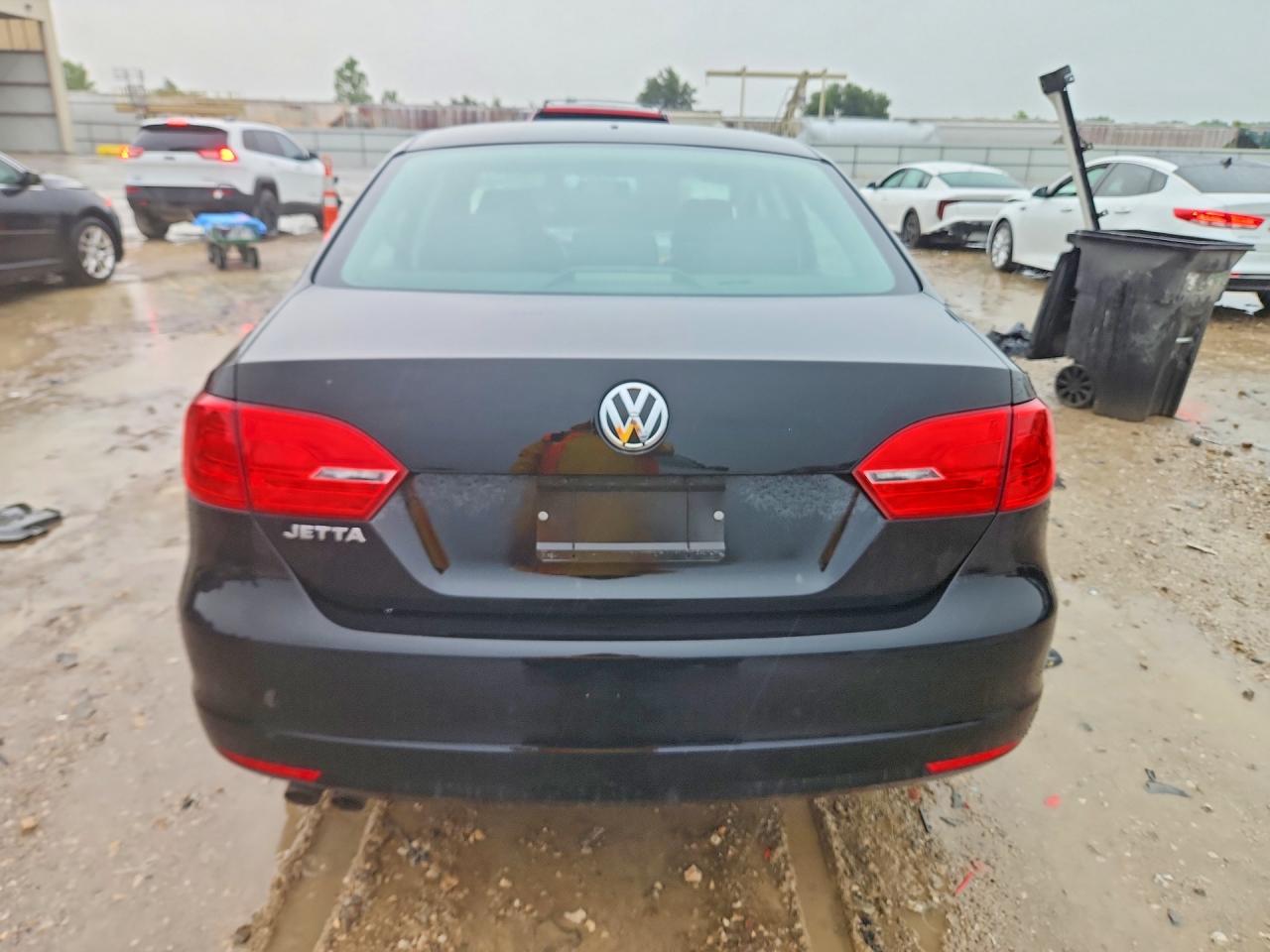 2013 Volkswagen Jetta Base Black vin: 3VW2K7AJ6DM353099