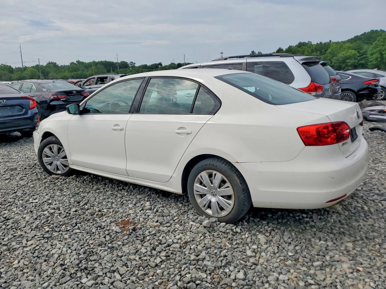 2013 Volkswagen Jetta Base White vin: 3VW2K7AJ6DM361901