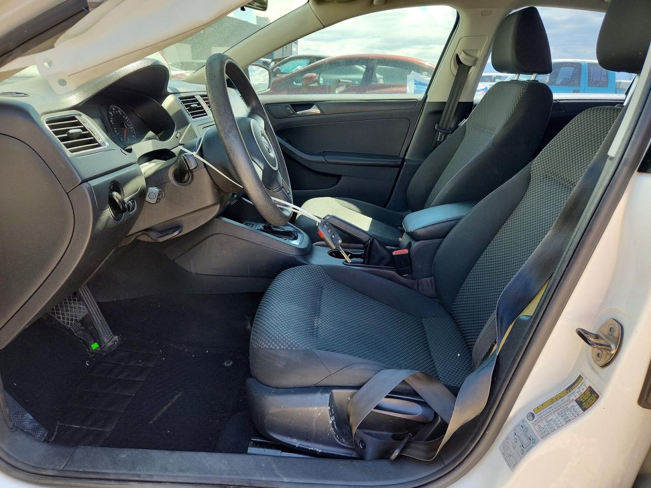 2013 Volkswagen Jetta Base White vin: 3VW2K7AJ6DM410417