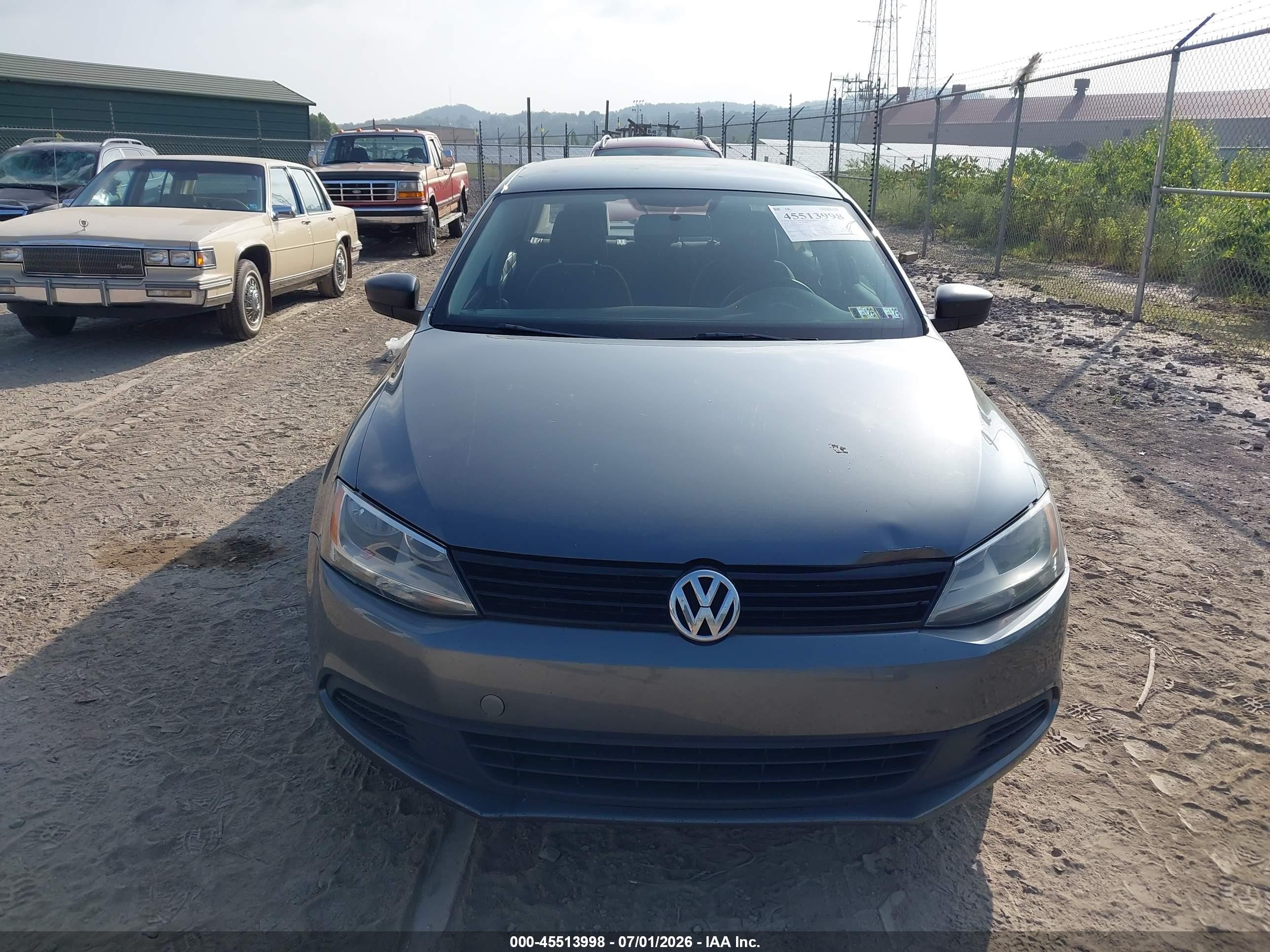2013 Volkswagen Jetta 2.0l S Gray vin: 3VW2K7AJ6DM431770