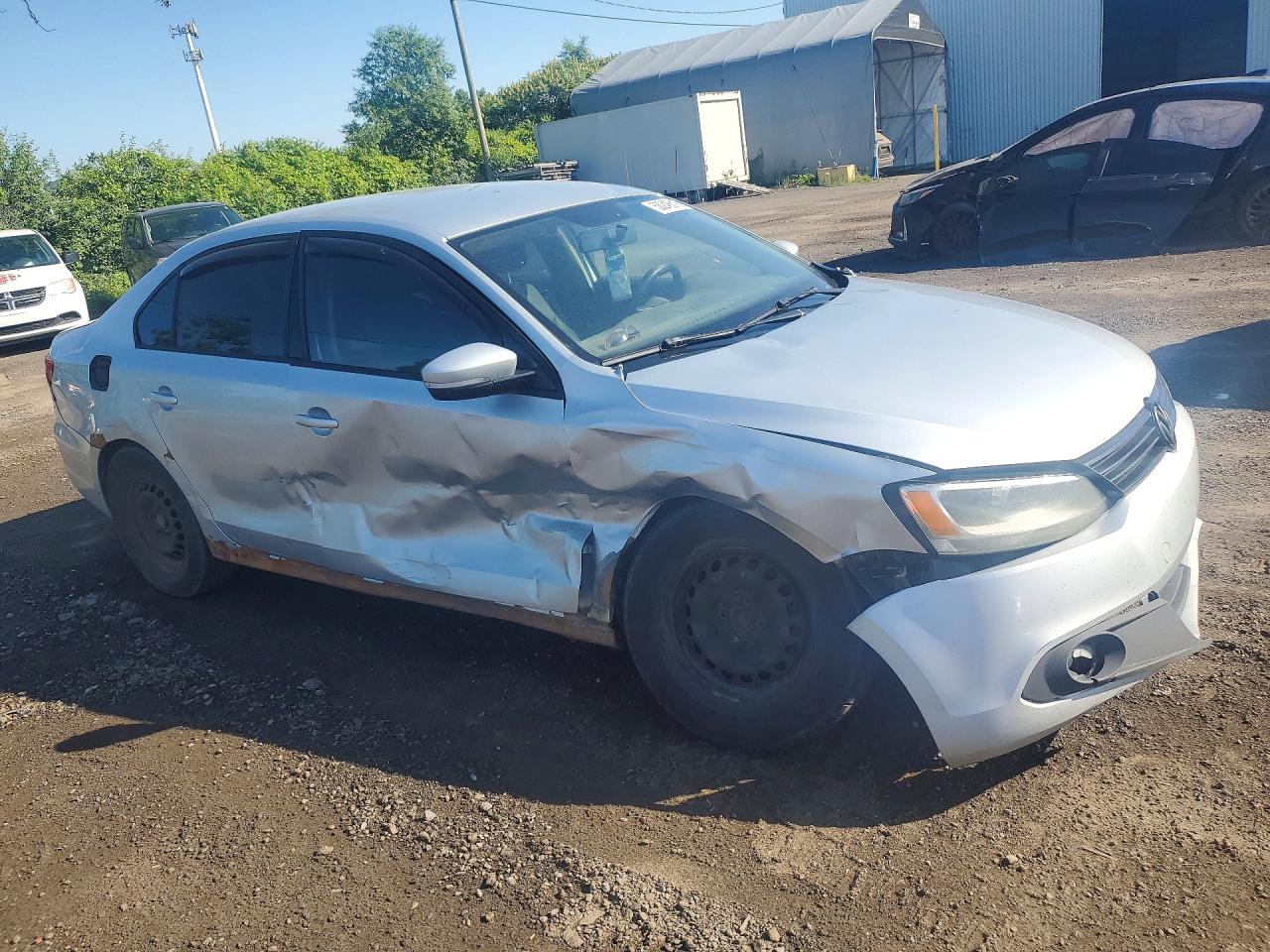 2014 Volkswagen Jetta Base Серебряный vin: 3VW2K7AJ6EM245728