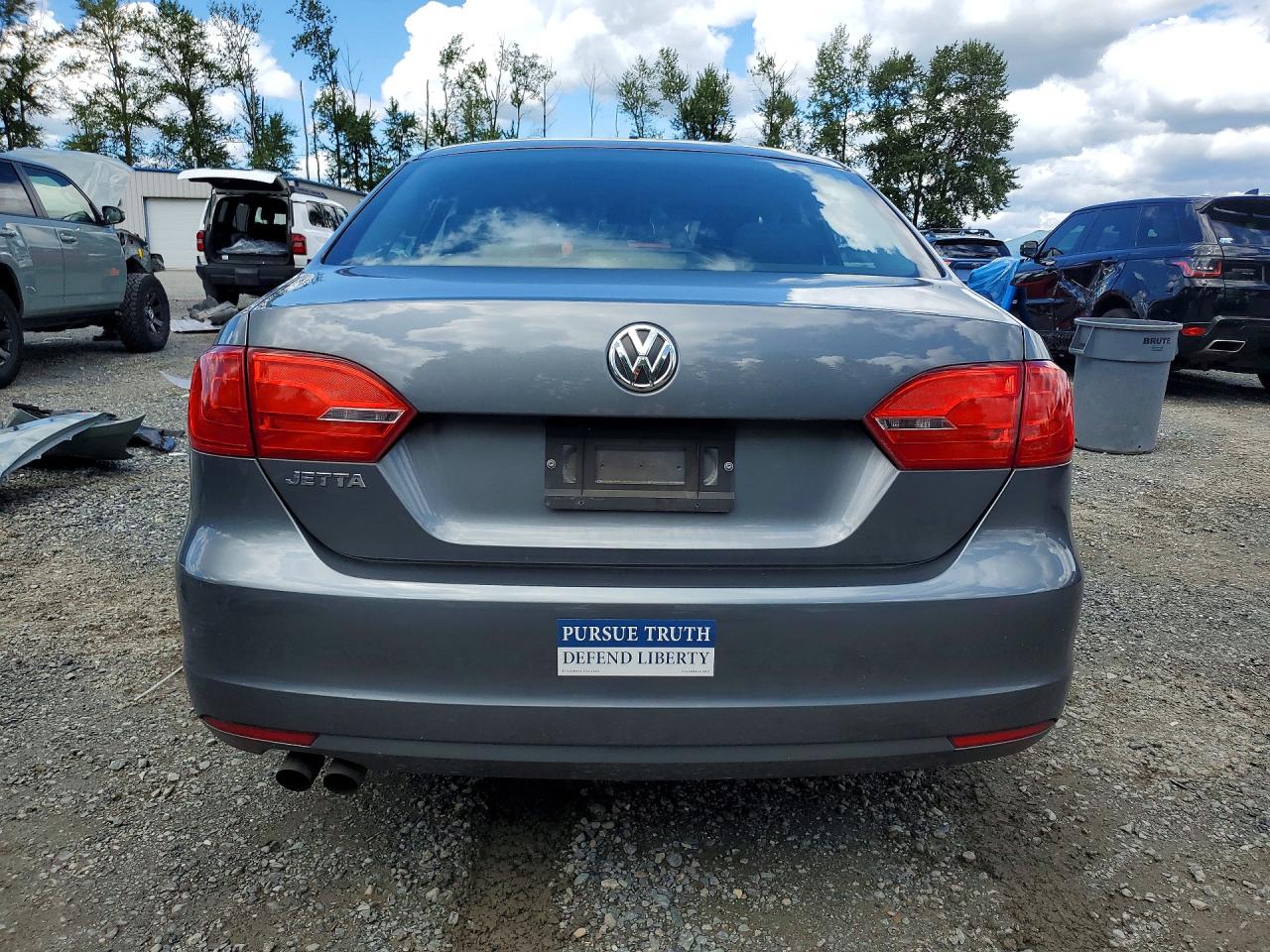 2014 Volkswagen Jetta Base Серый vin: 3VW2K7AJ6EM299773