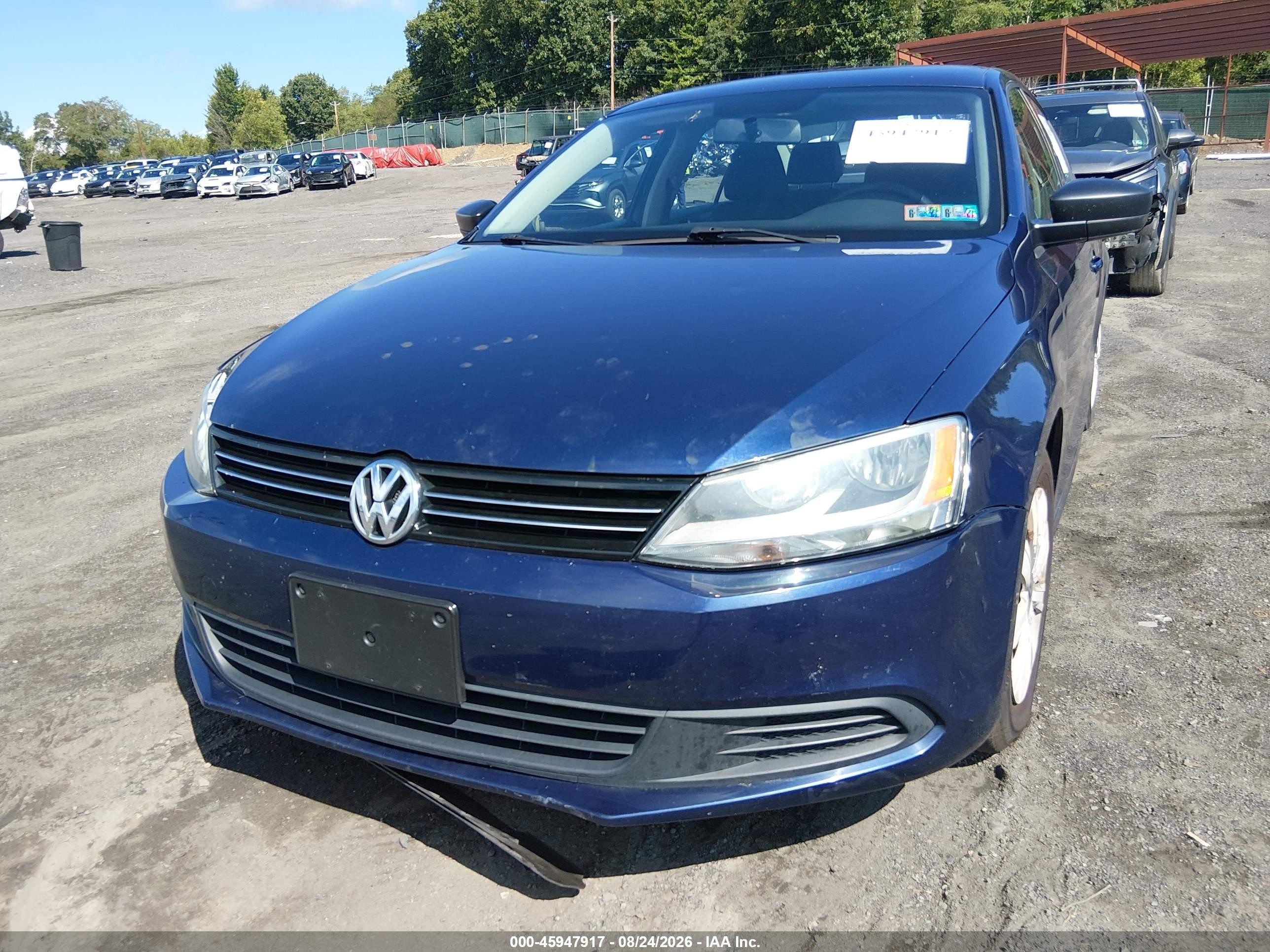 2014 Volkswagen Jetta 2.0l S Blue vin: 3VW2K7AJ6EM320279