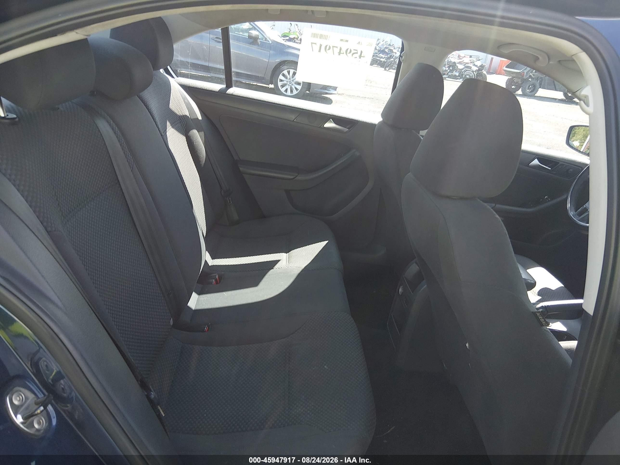 2014 Volkswagen Jetta 2.0l S Blue vin: 3VW2K7AJ6EM320279