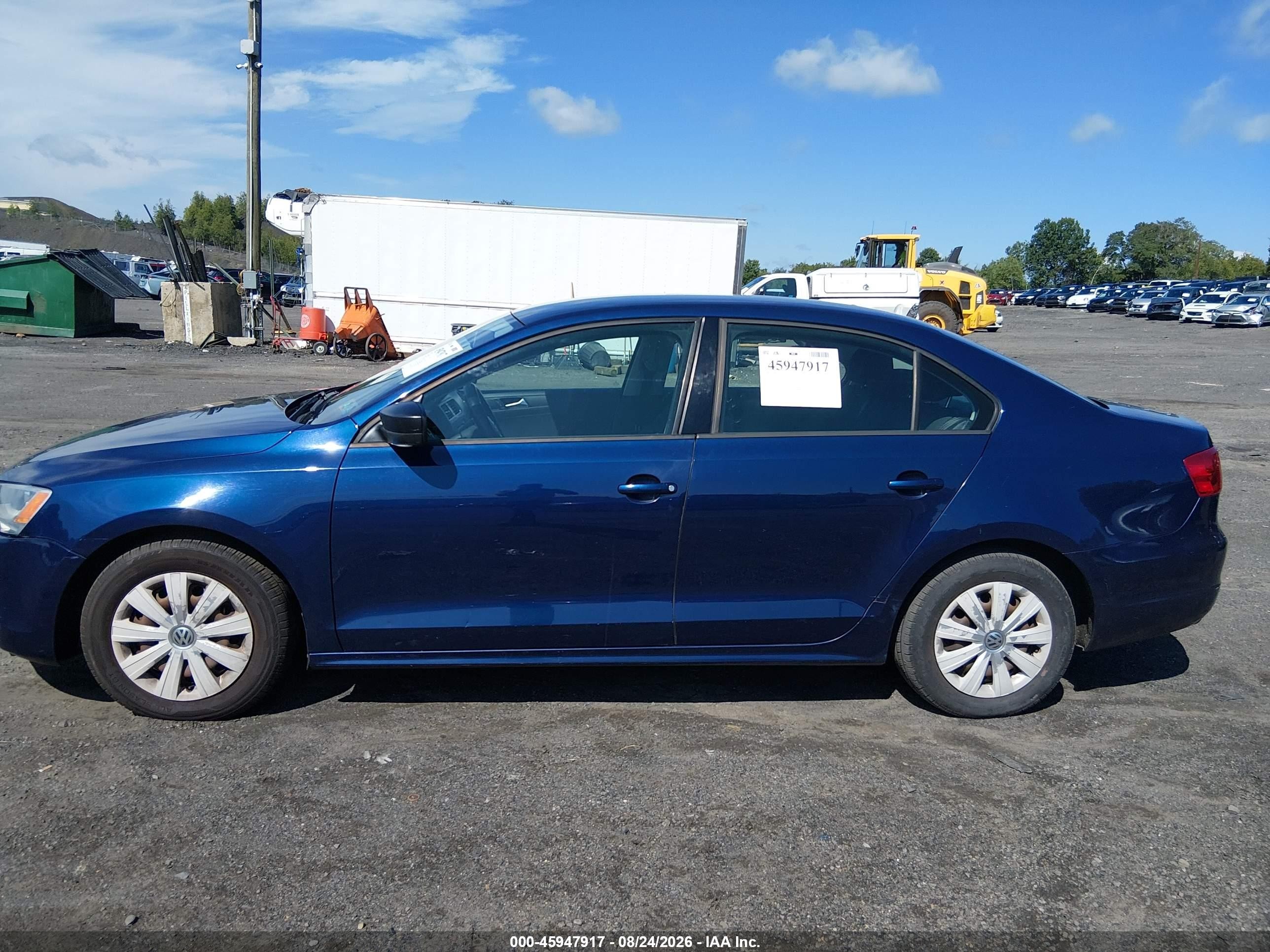 2014 Volkswagen Jetta 2.0l S Blue vin: 3VW2K7AJ6EM320279