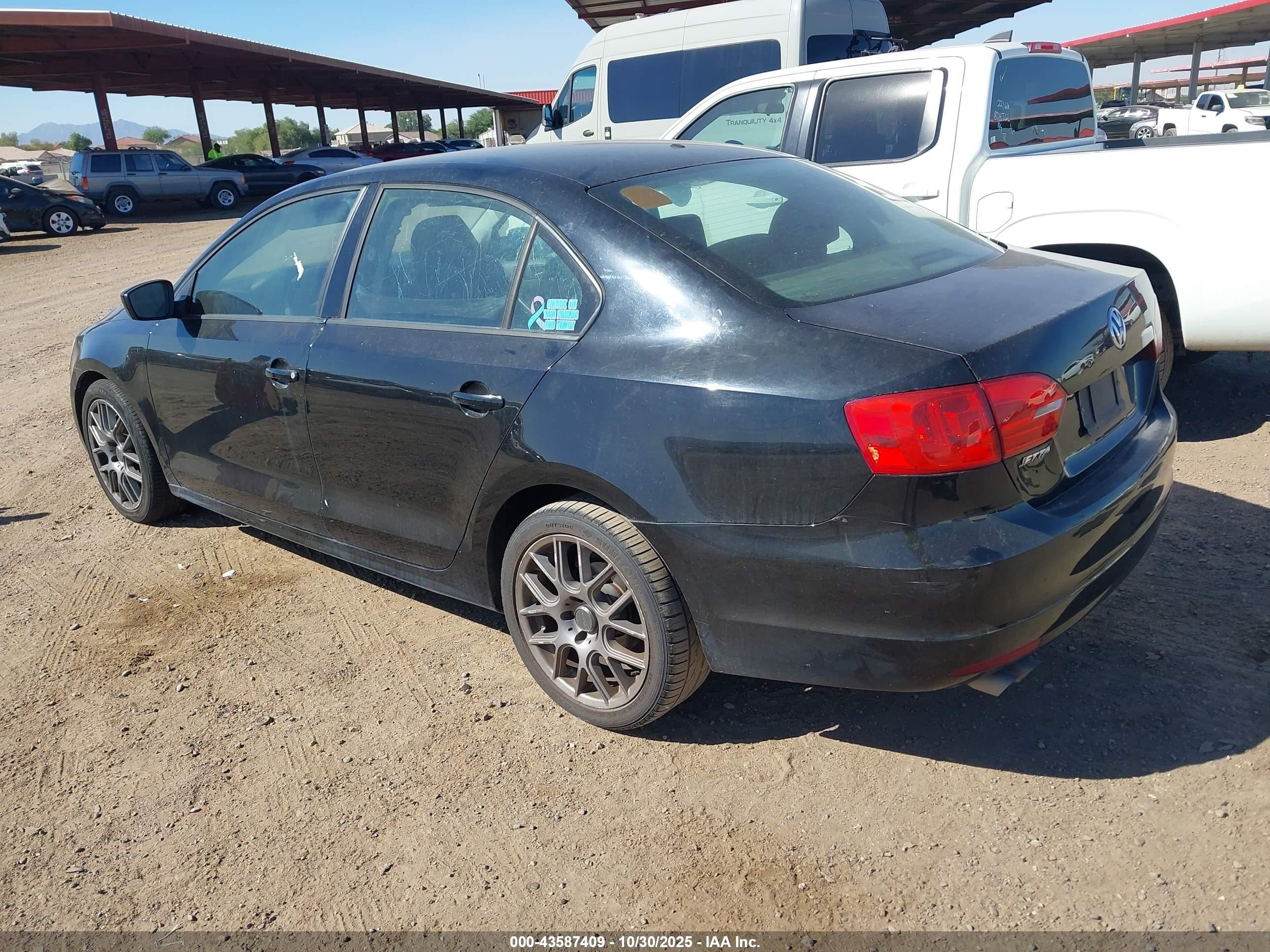 2014 Volkswagen Jetta 2.0l S Black vin: 3VW2K7AJ6EM377680