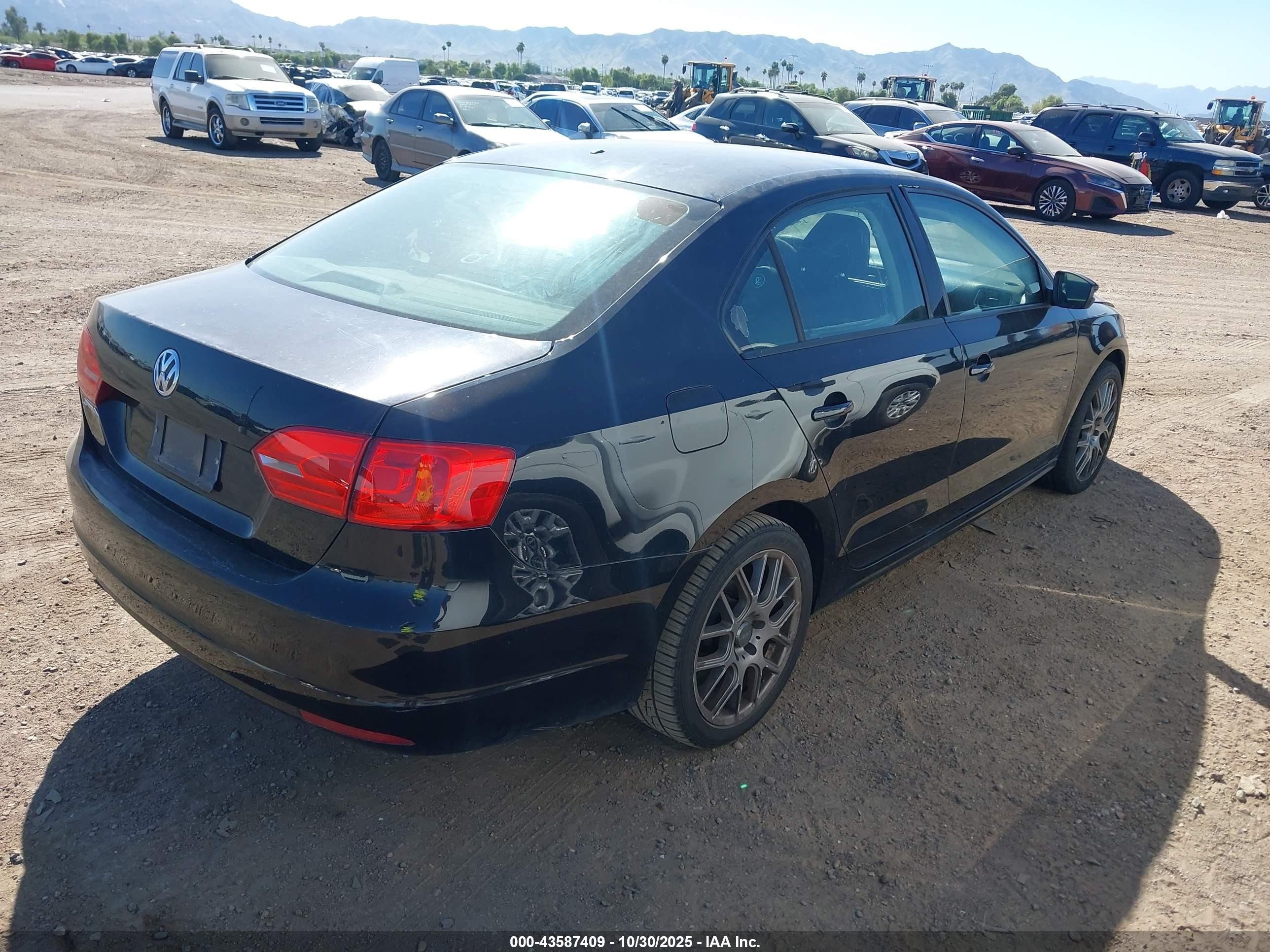 2014 Volkswagen Jetta 2.0l S Black vin: 3VW2K7AJ6EM377680