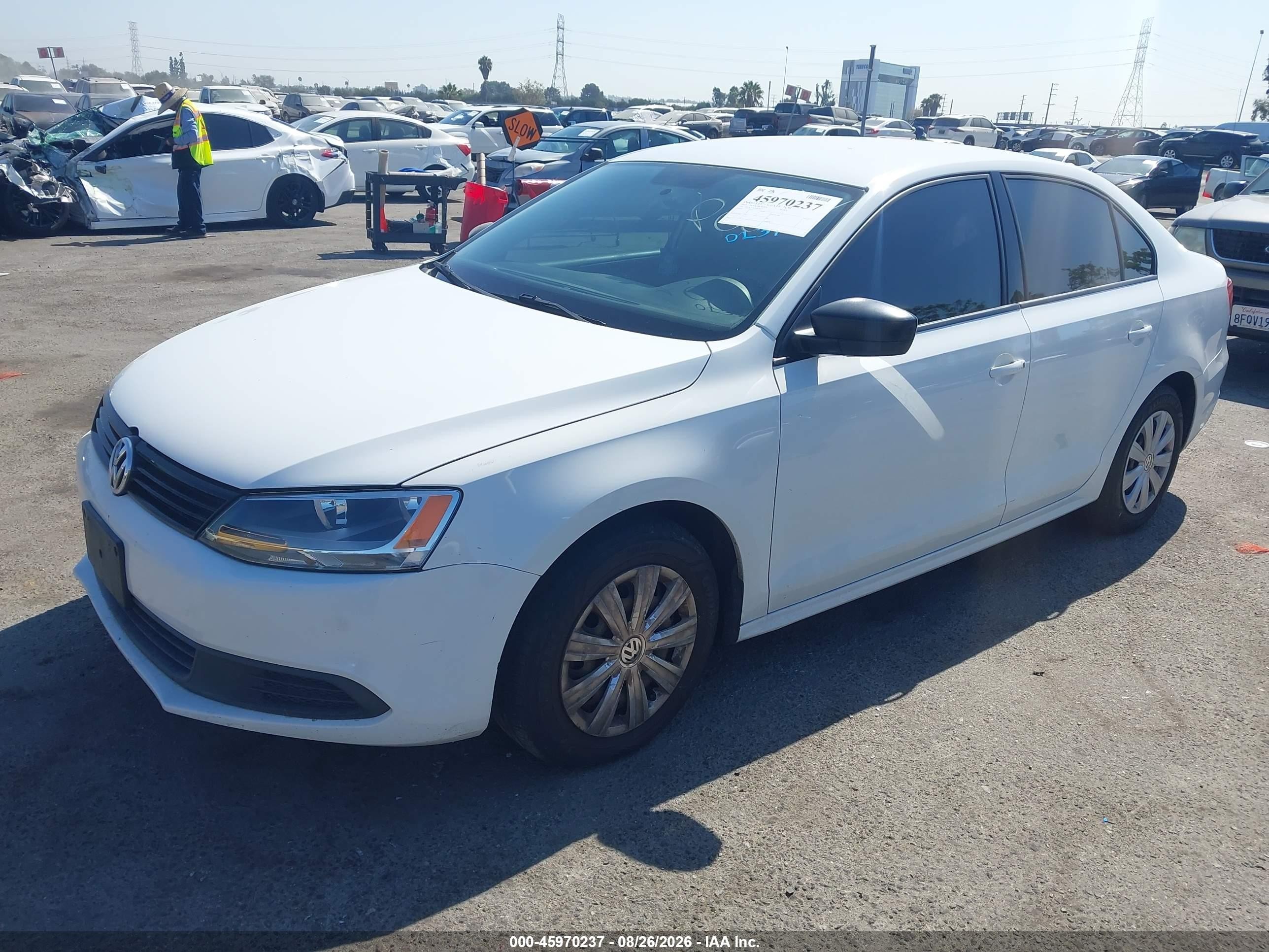 2014 Volkswagen Jetta 2.0l S Белый vin: 3VW2K7AJ6EM412623