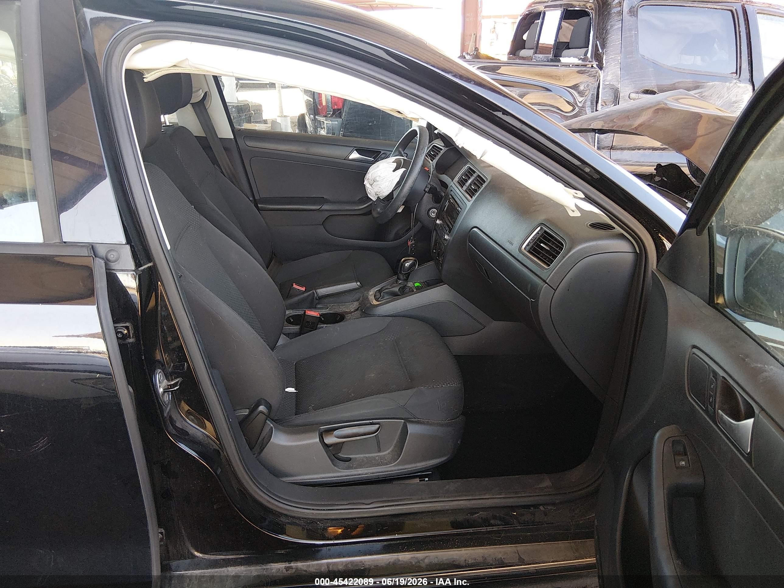 2014 Volkswagen Jetta 2.0l S Black vin: 3VW2K7AJ6EM440826