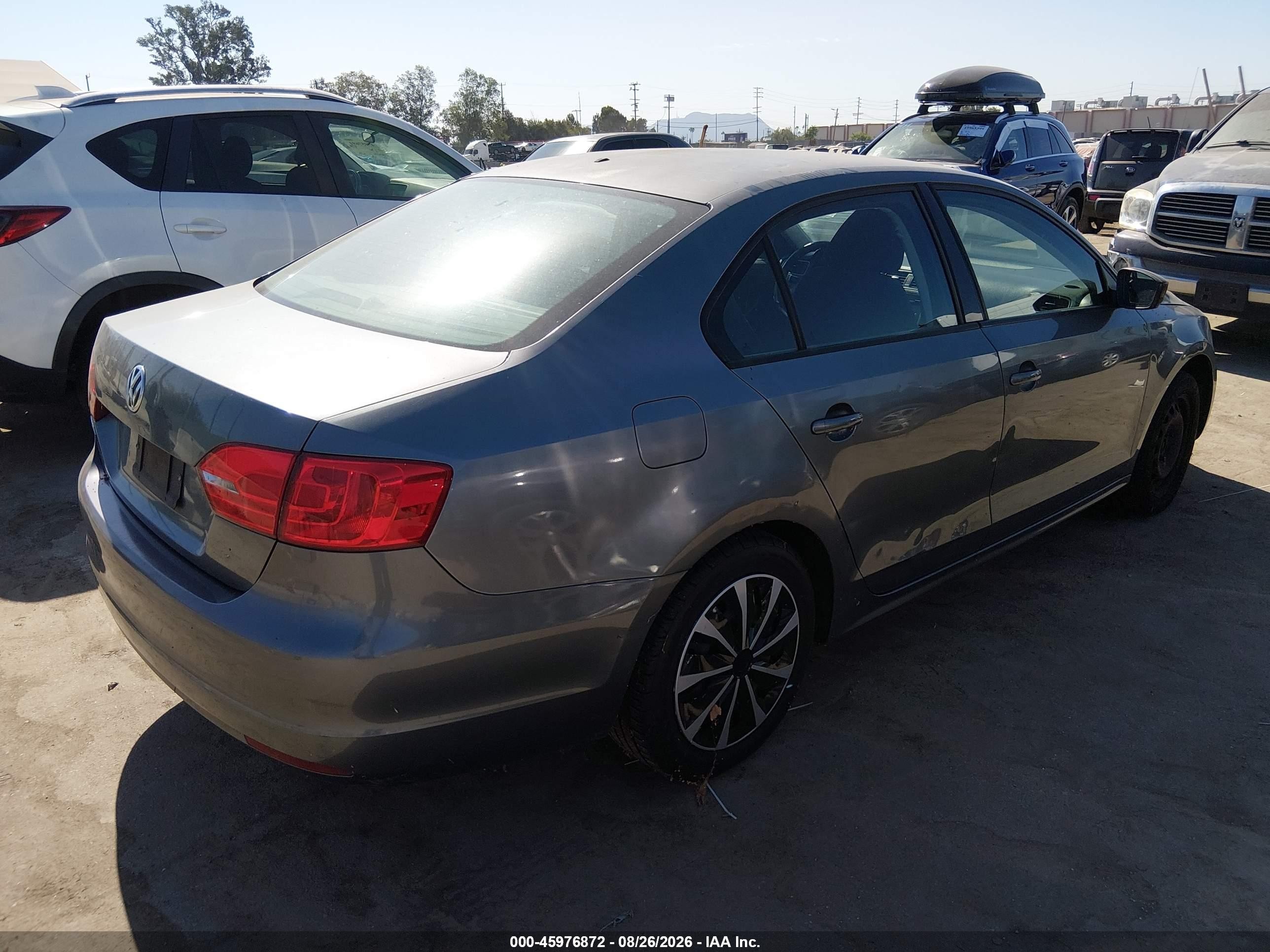 2011 Volkswagen Jetta 2.0l S Gray vin: 3VW2K7AJ7BM011500