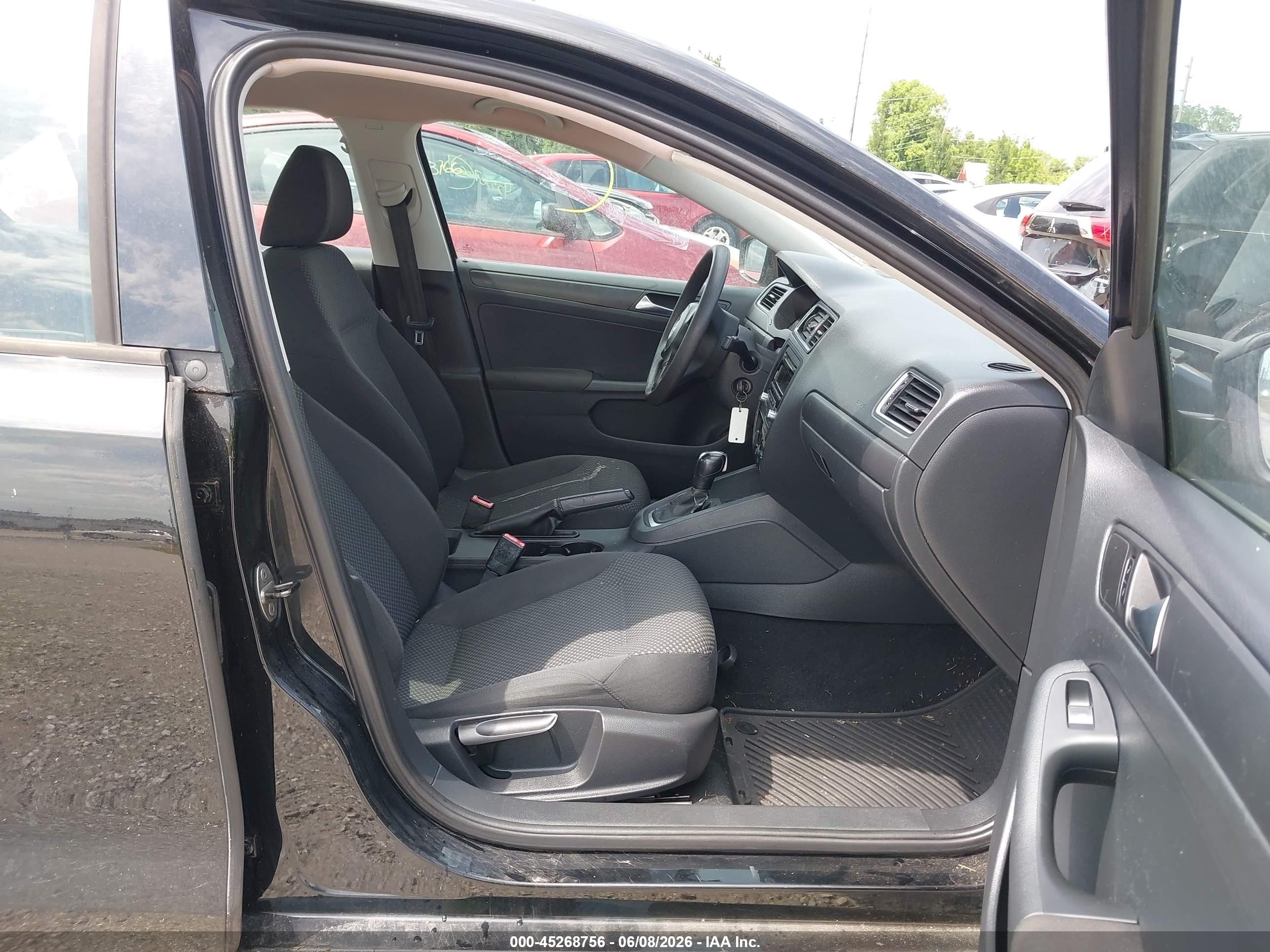 2012 Volkswagen Jetta 2.0l S Черный vin: 3VW2K7AJ7CM358133