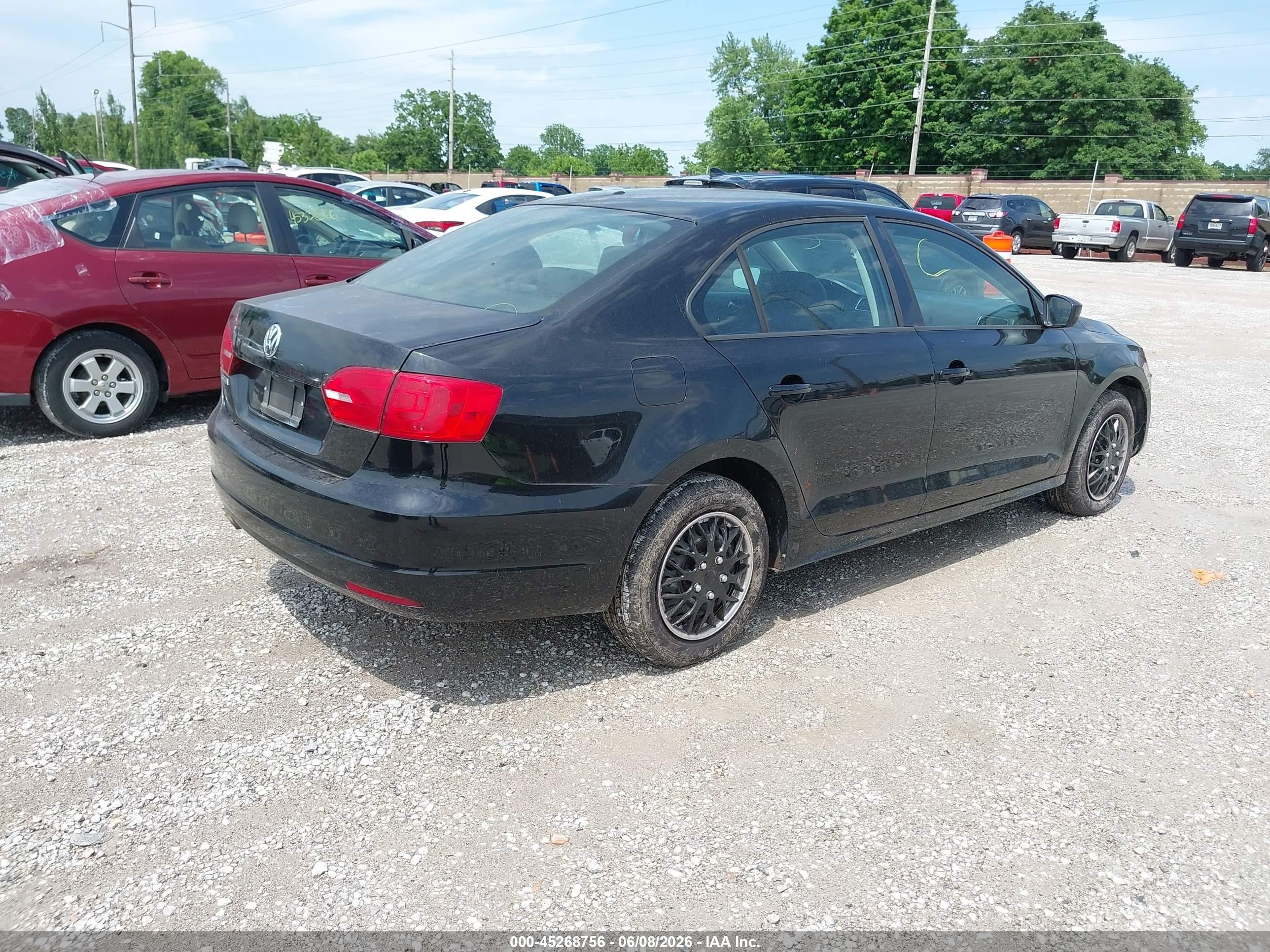 2012 Volkswagen Jetta 2.0l S Черный vin: 3VW2K7AJ7CM358133