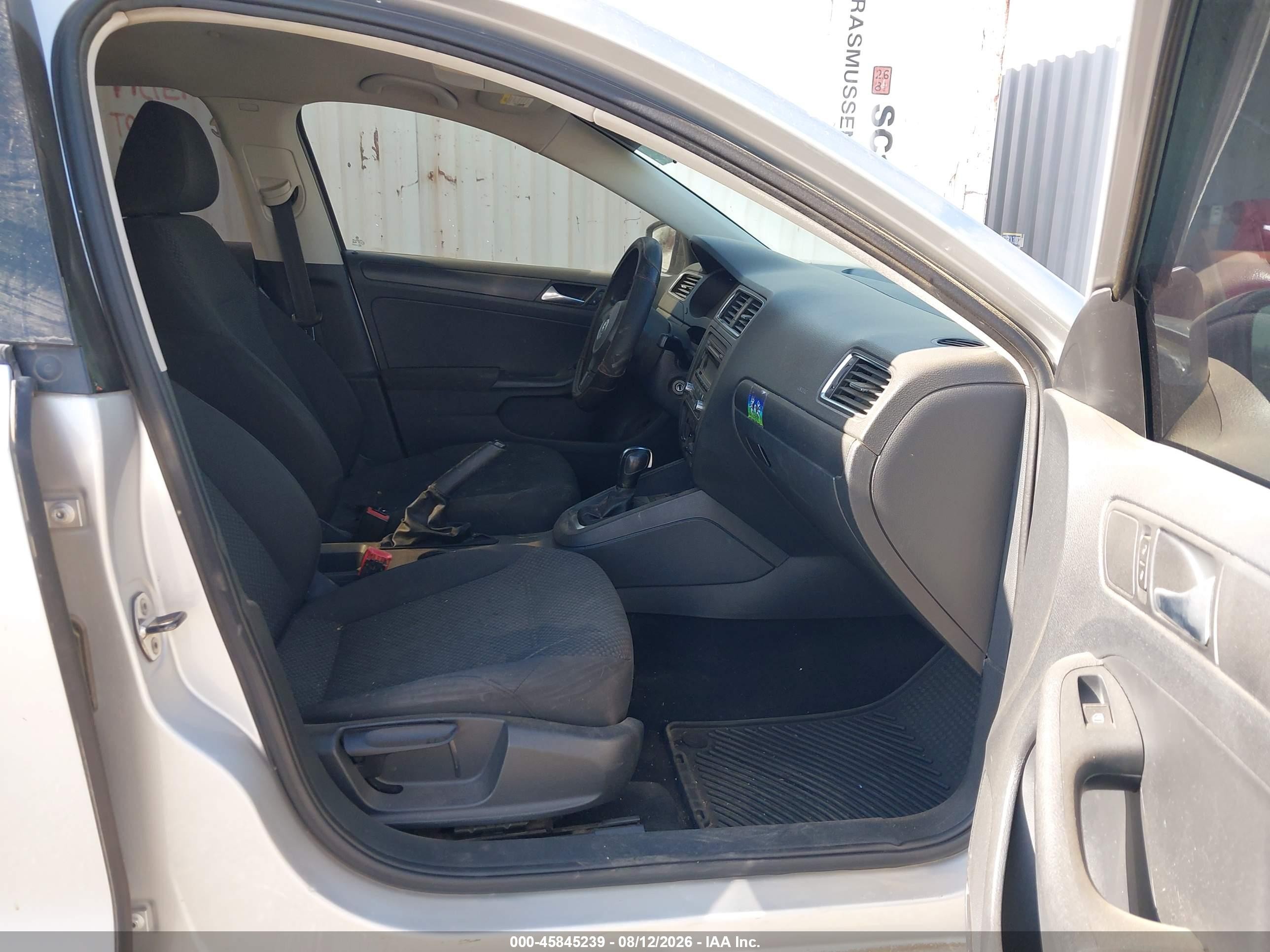 2012 Volkswagen Jetta 2.0l S Silver vin: 3VW2K7AJ7CM385445
