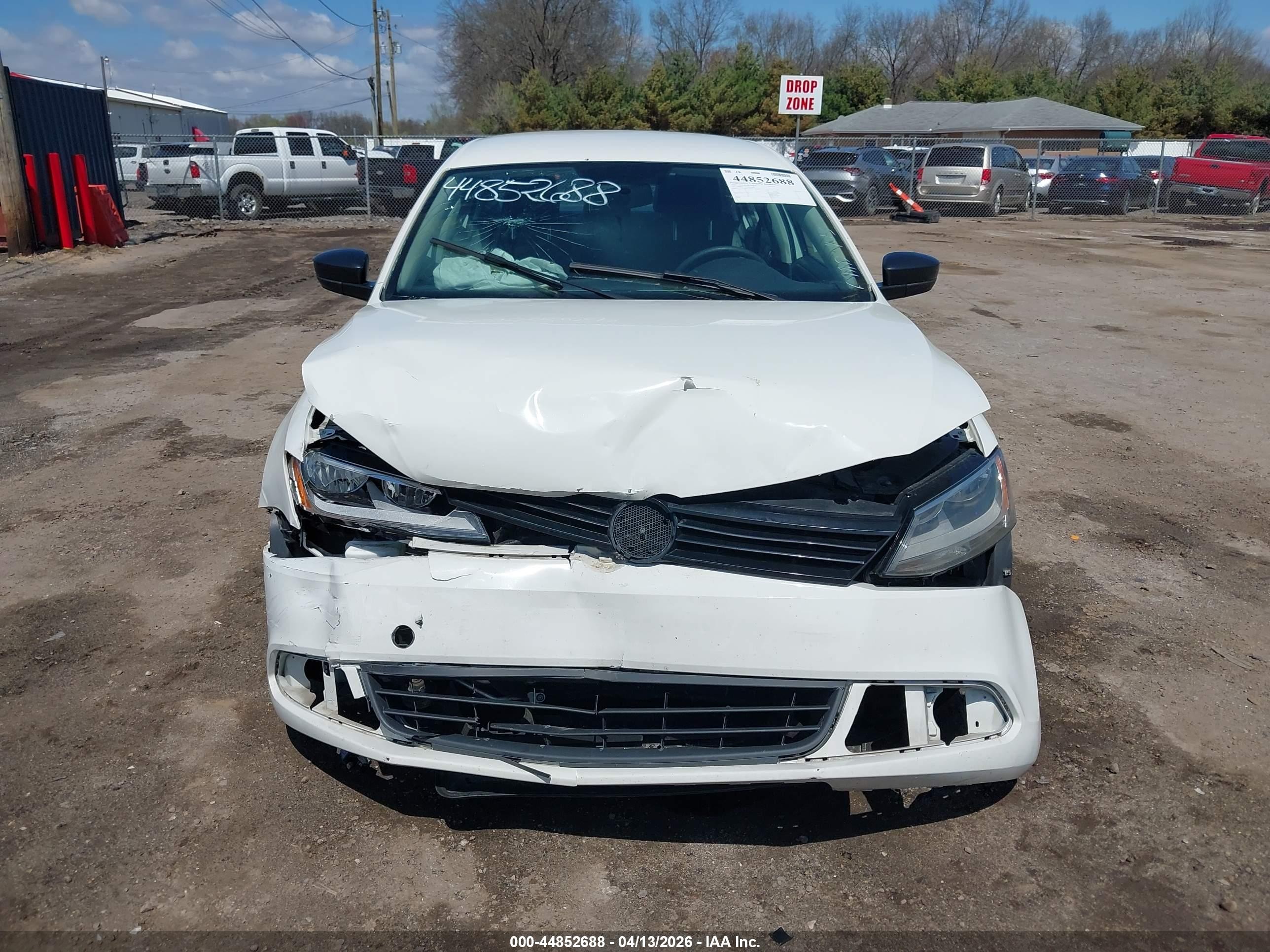 2013 Volkswagen Jetta 2.0l S White vin: 3VW2K7AJ7DM204684
