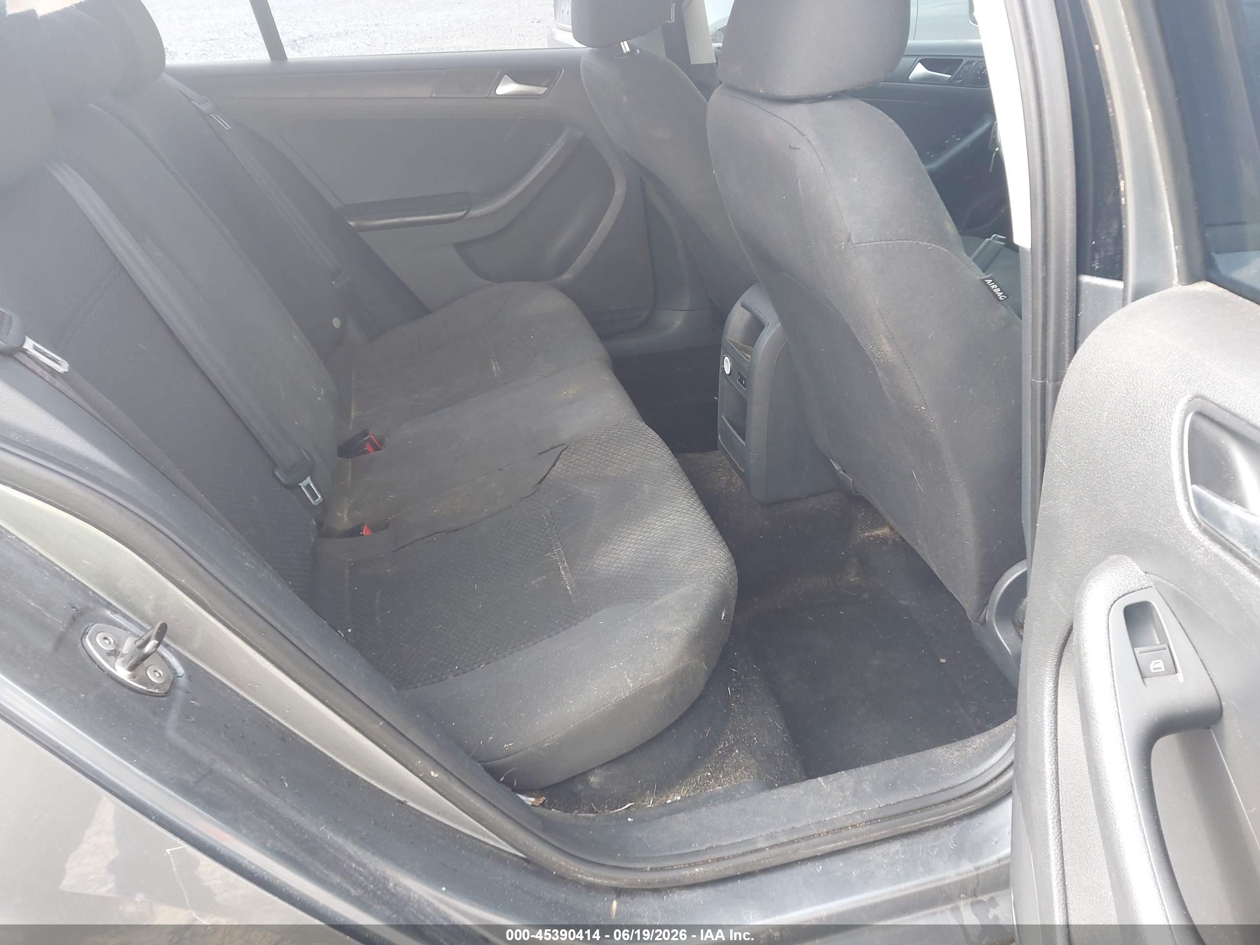 2014 Volkswagen Jetta 2.0l S Gray vin: 3VW2K7AJ7EM257709