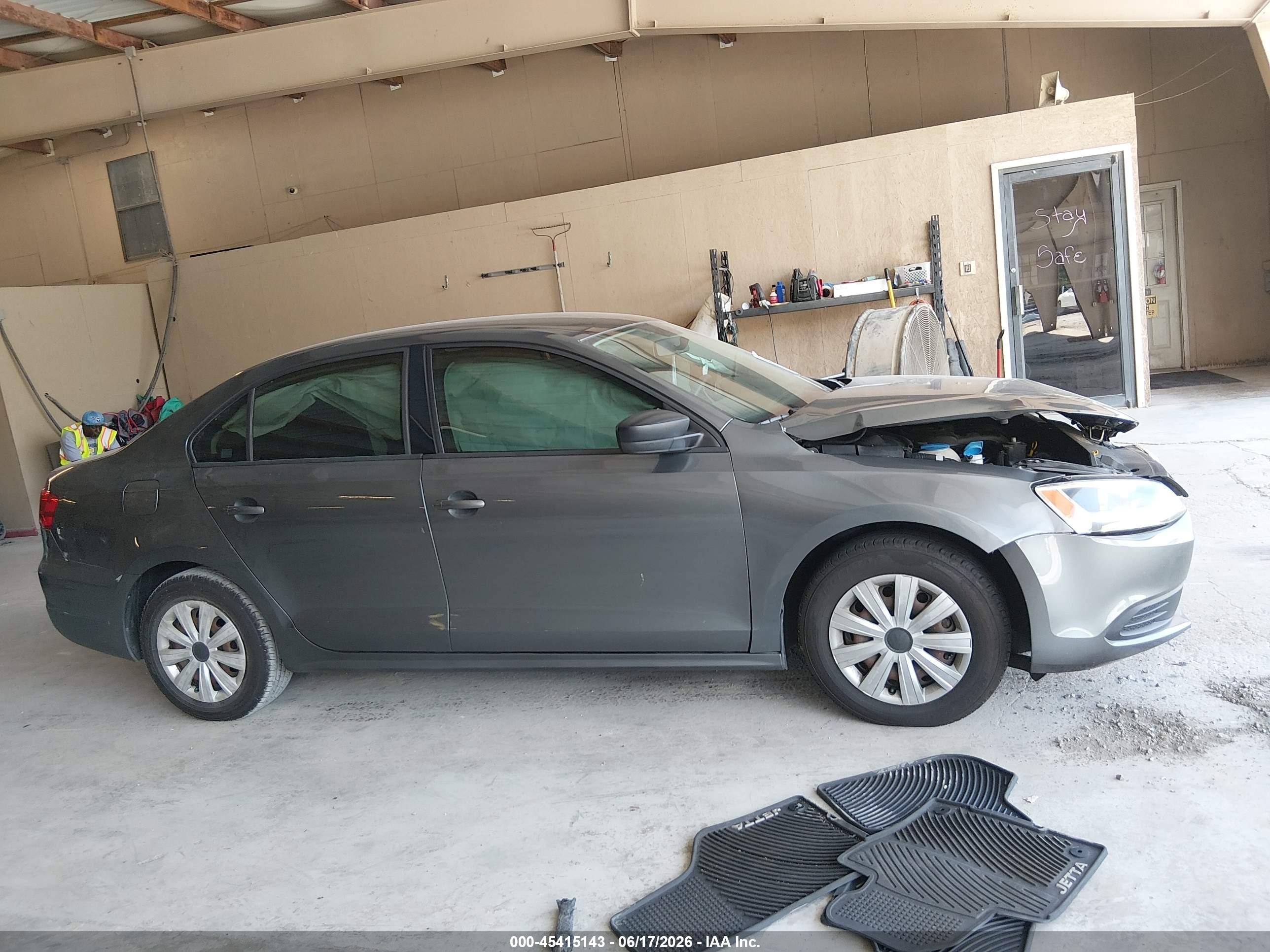 2014 Volkswagen Jetta 2.0l S Gray vin: 3VW2K7AJ7EM322588