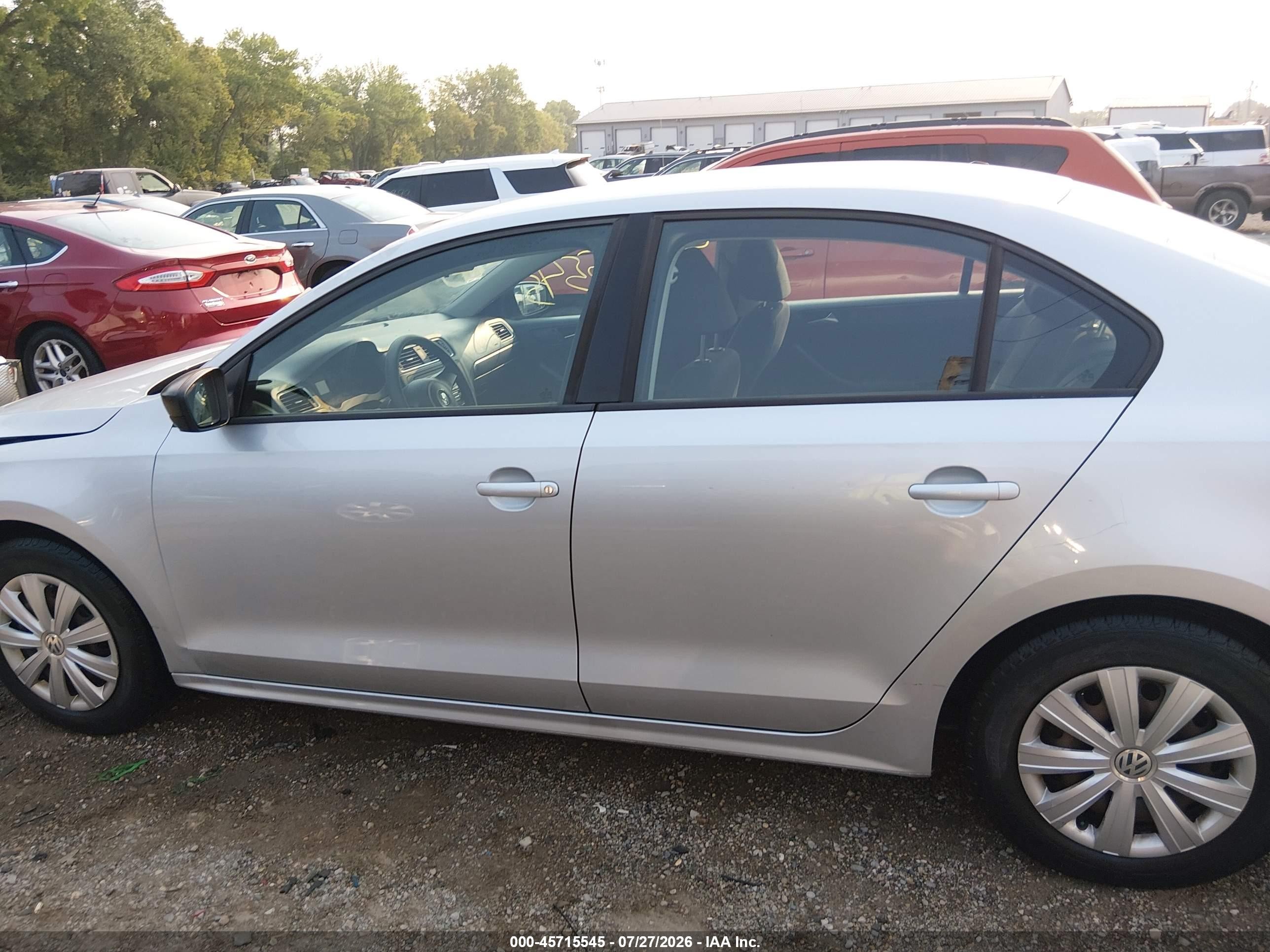 2014 Volkswagen Jetta 2.0l S Silver vin: 3VW2K7AJ7EM325930