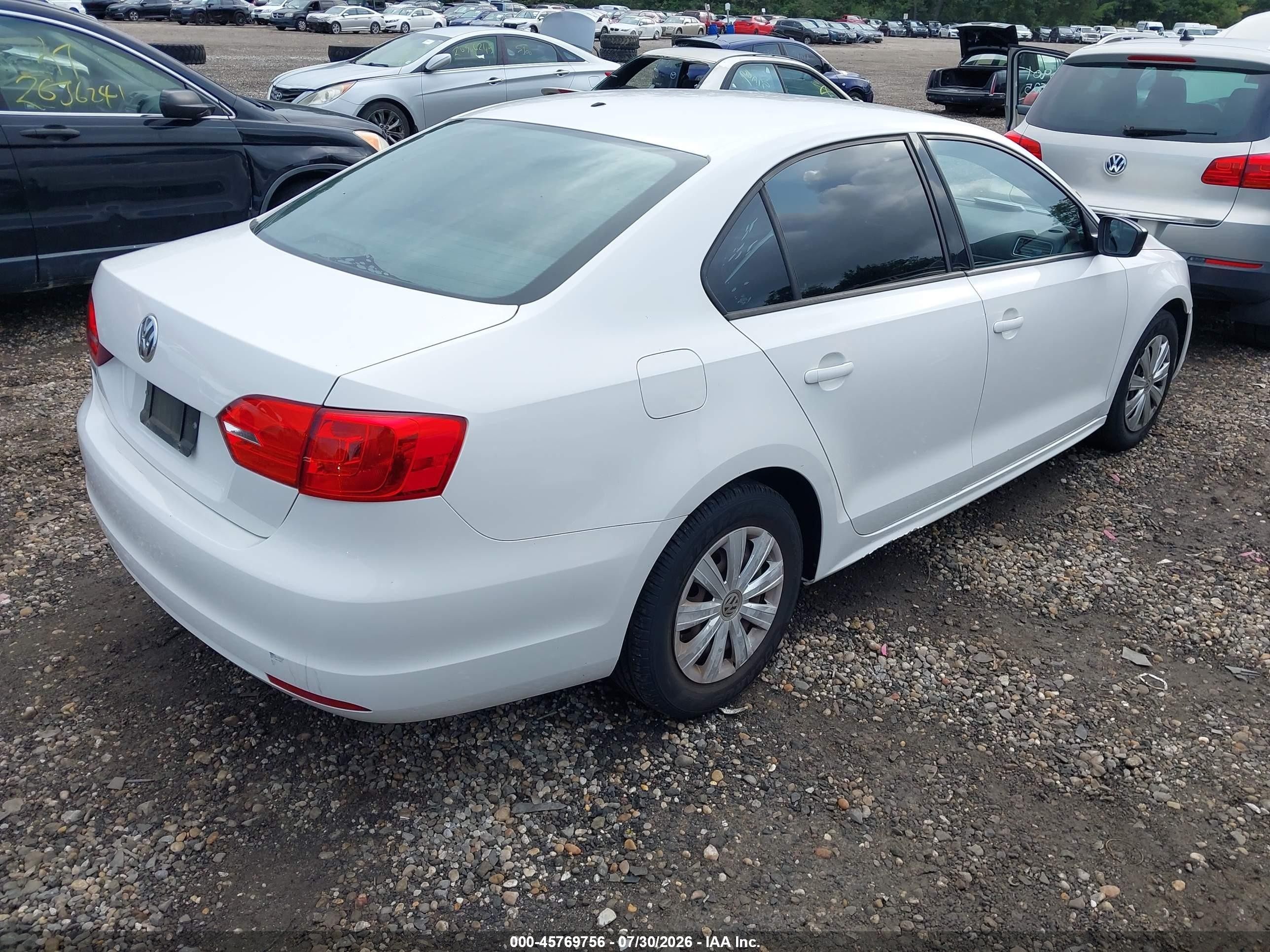2014 Volkswagen Jetta 2.0l S White vin: 3VW2K7AJ7EM352707