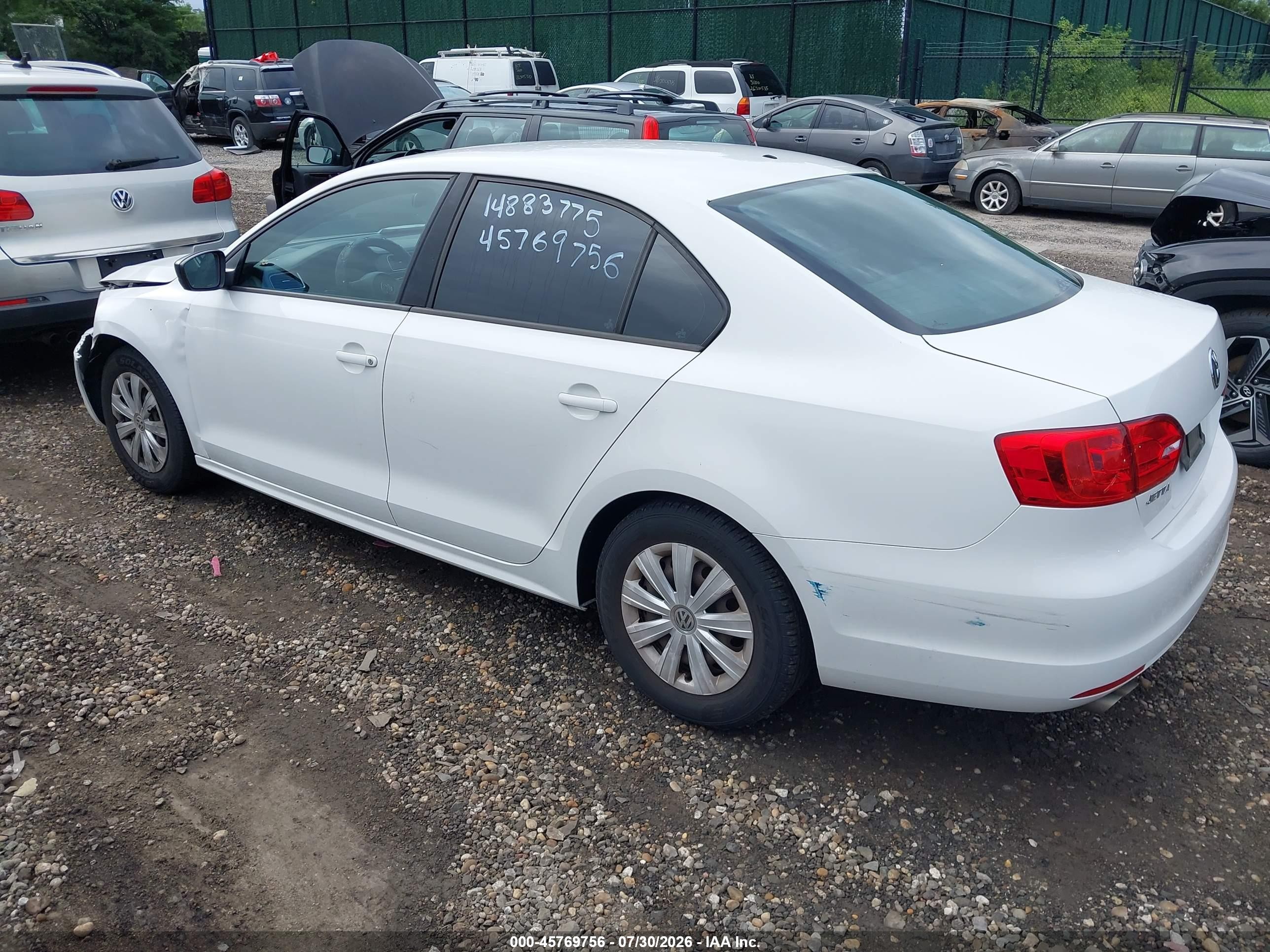 2014 Volkswagen Jetta 2.0l S White vin: 3VW2K7AJ7EM352707