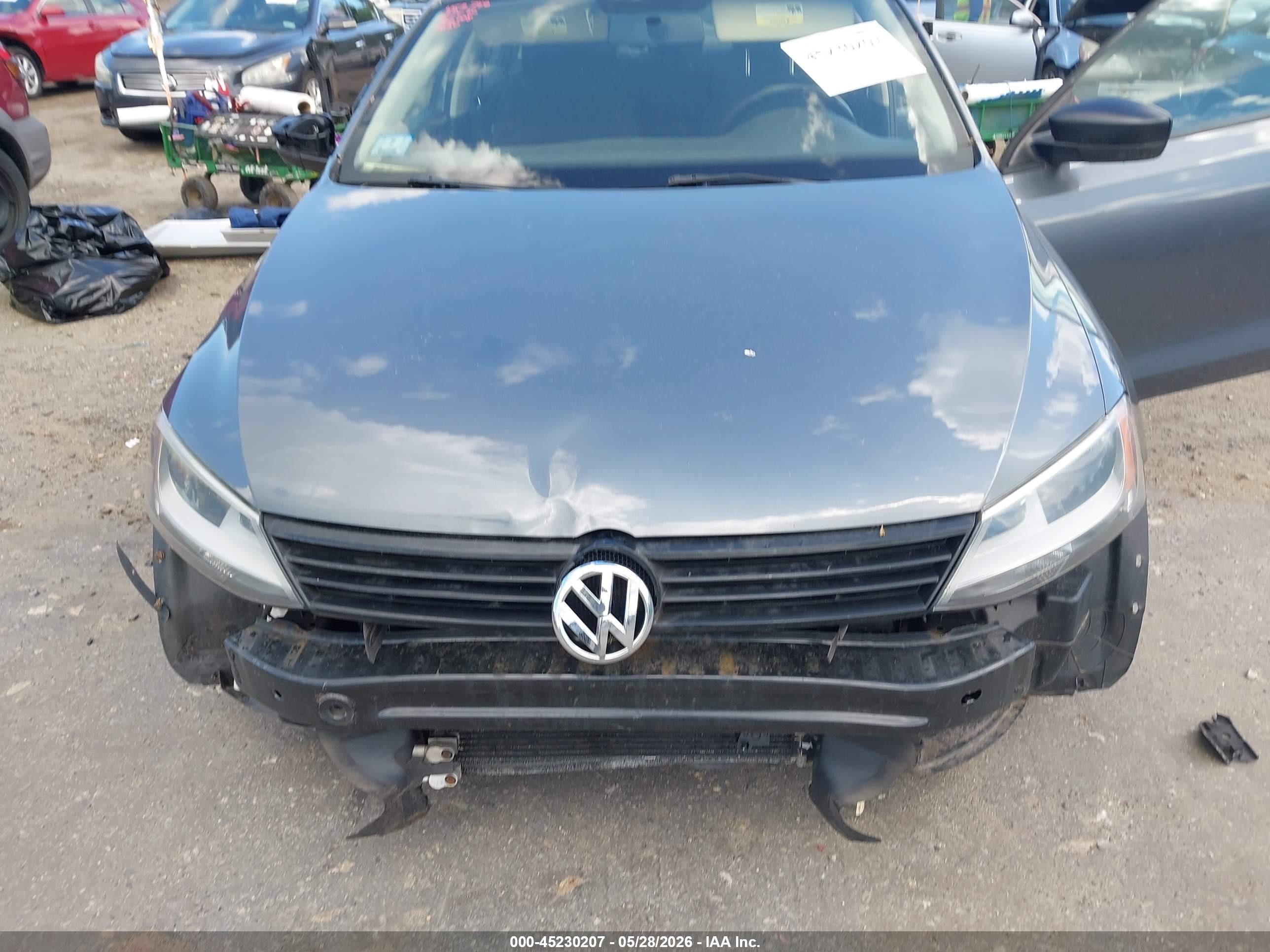 2014 Volkswagen Jetta 2.0l S Gray vin: 3VW2K7AJ7EM366008