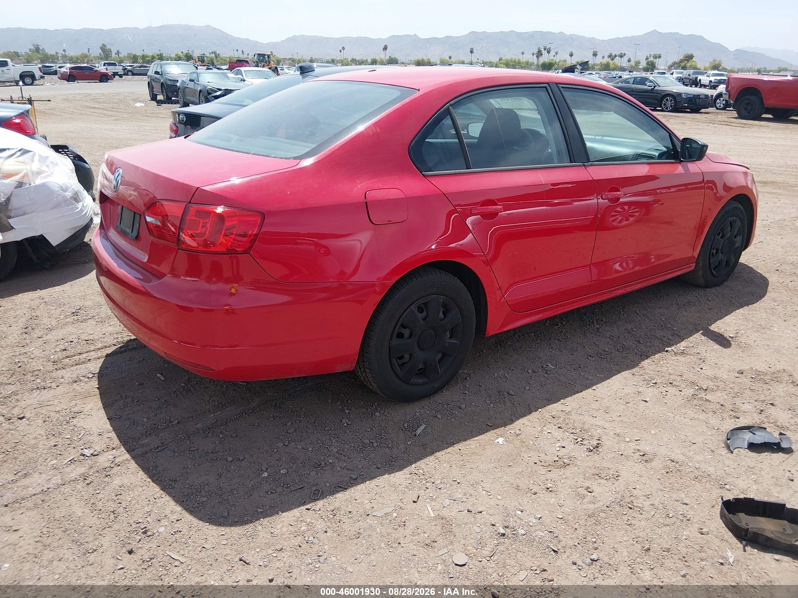 2014 Volkswagen Jetta 2.0l S Red vin: 3VW2K7AJ7EM392768