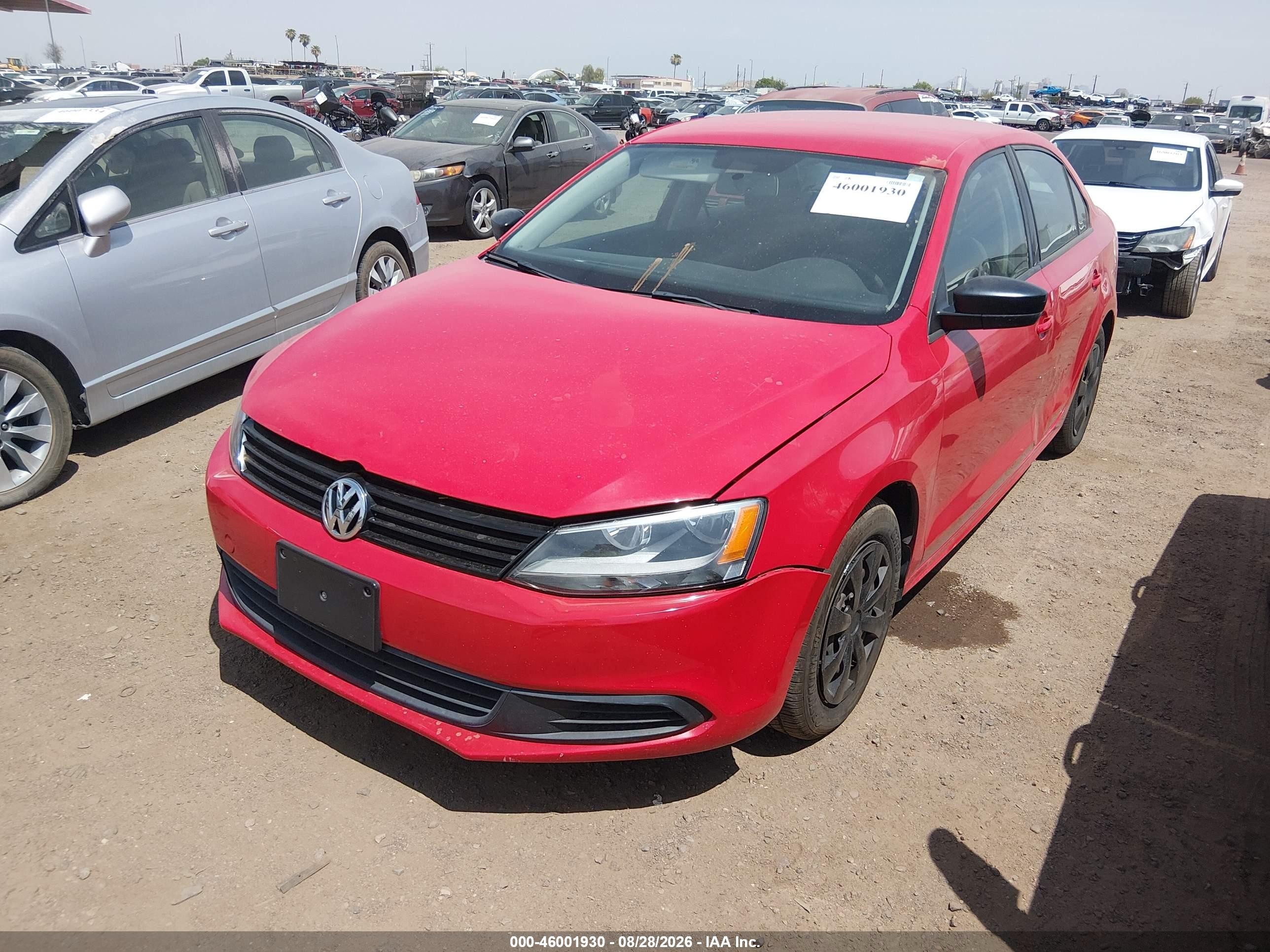 2014 Volkswagen Jetta 2.0l S Red vin: 3VW2K7AJ7EM392768