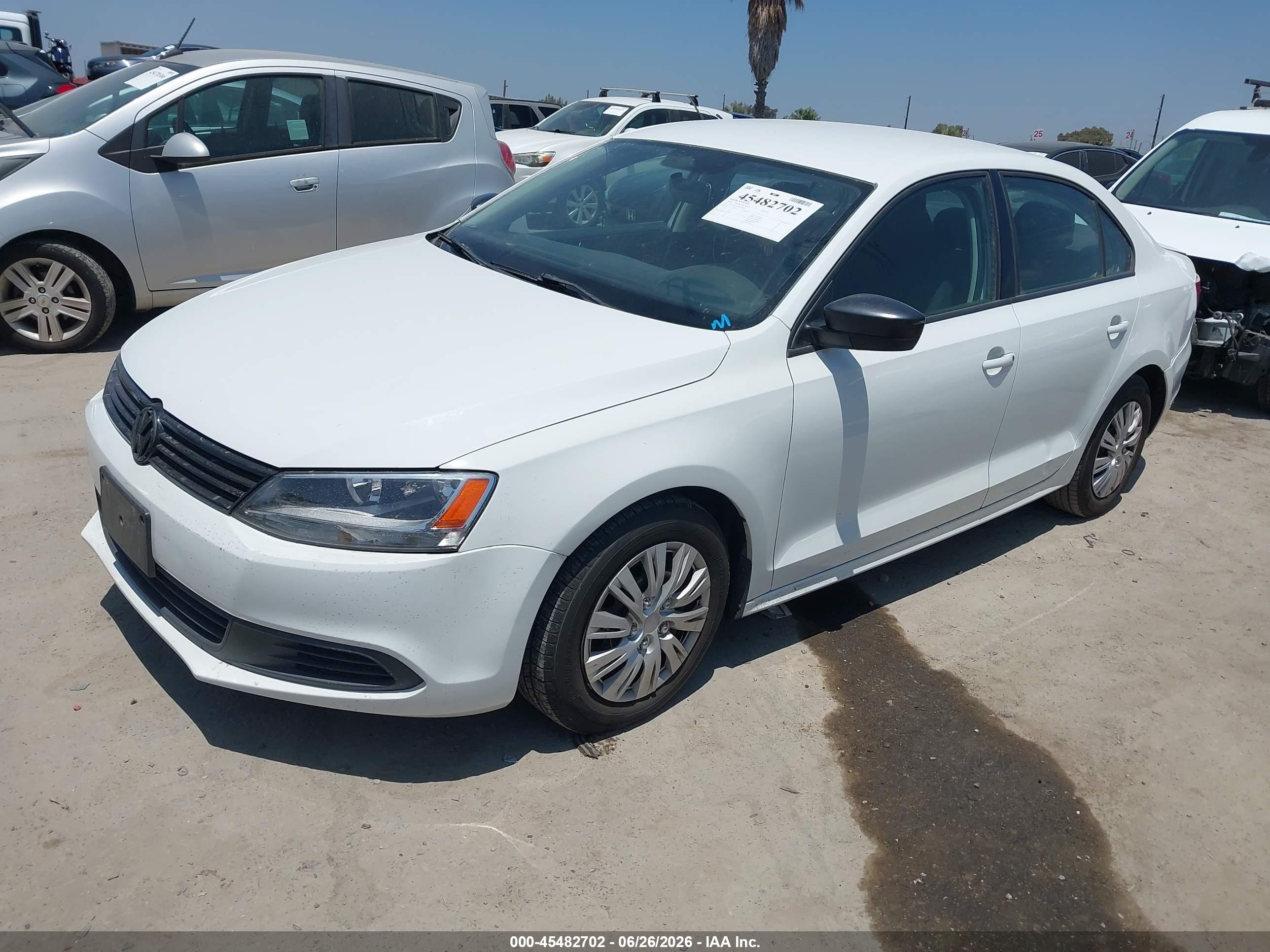 2014 Volkswagen Jetta 2.0l S White vin: 3VW2K7AJ7EM409603