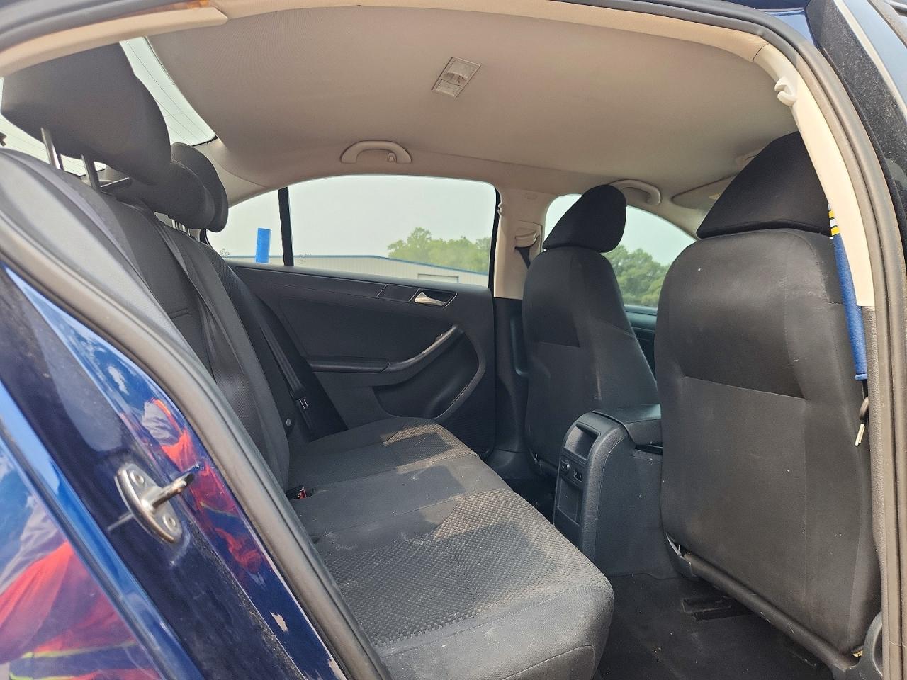 2014 Volkswagen Jetta Base Синий vin: 3VW2K7AJ7EM439135