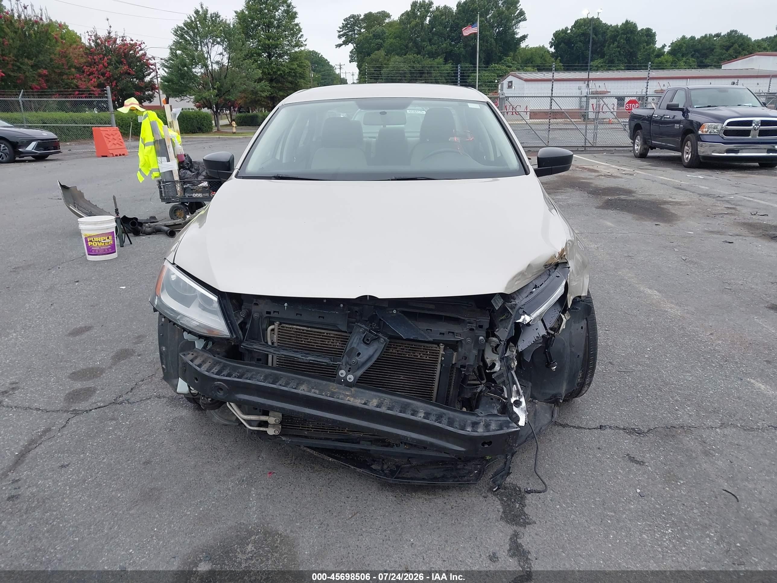 2015 Volkswagen Jetta 2.0l S Gold vin: 3VW2K7AJ7FM221715