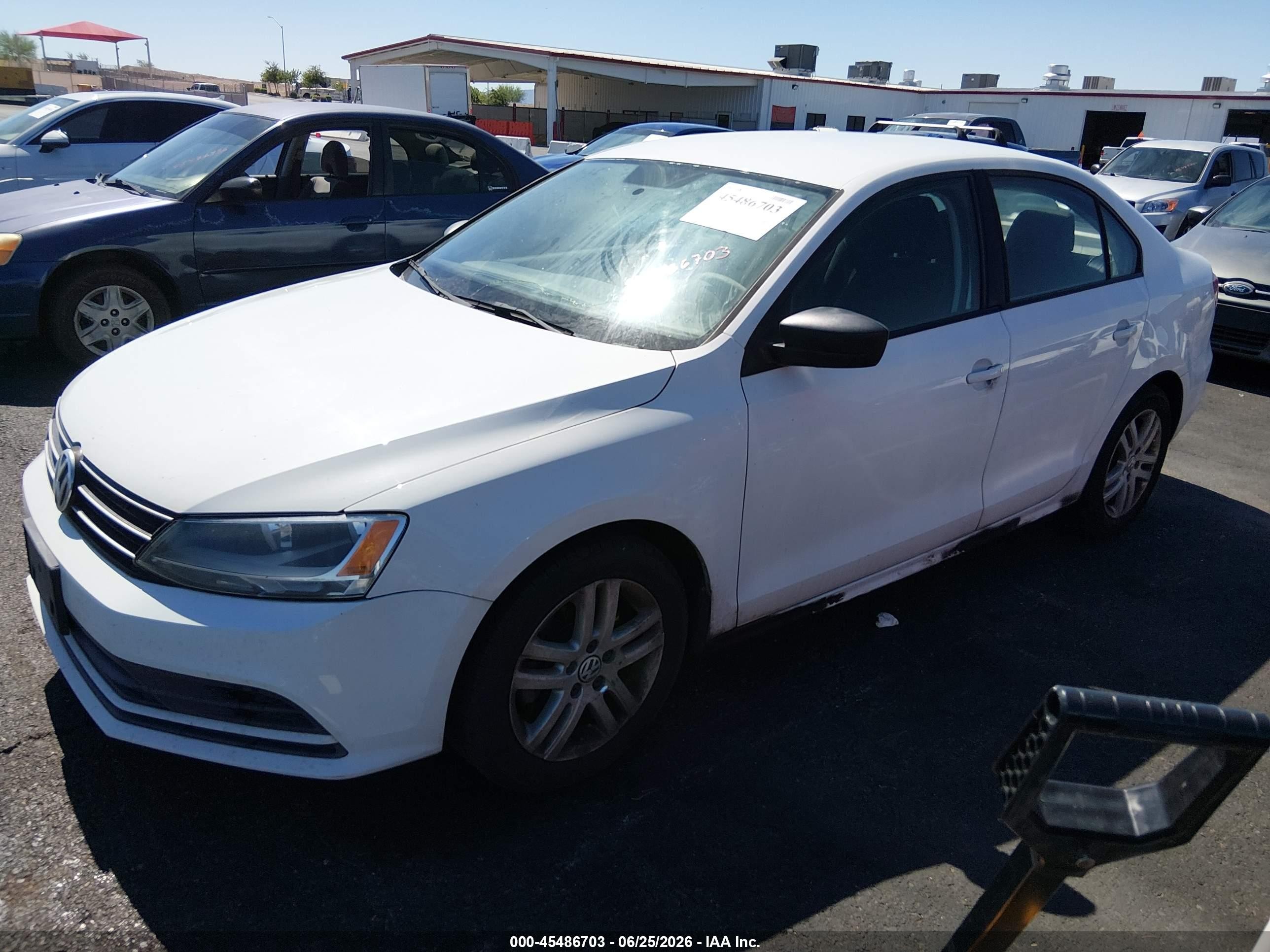 2015 Volkswagen Jetta 2.0l S White vin: 3VW2K7AJ7FM224632