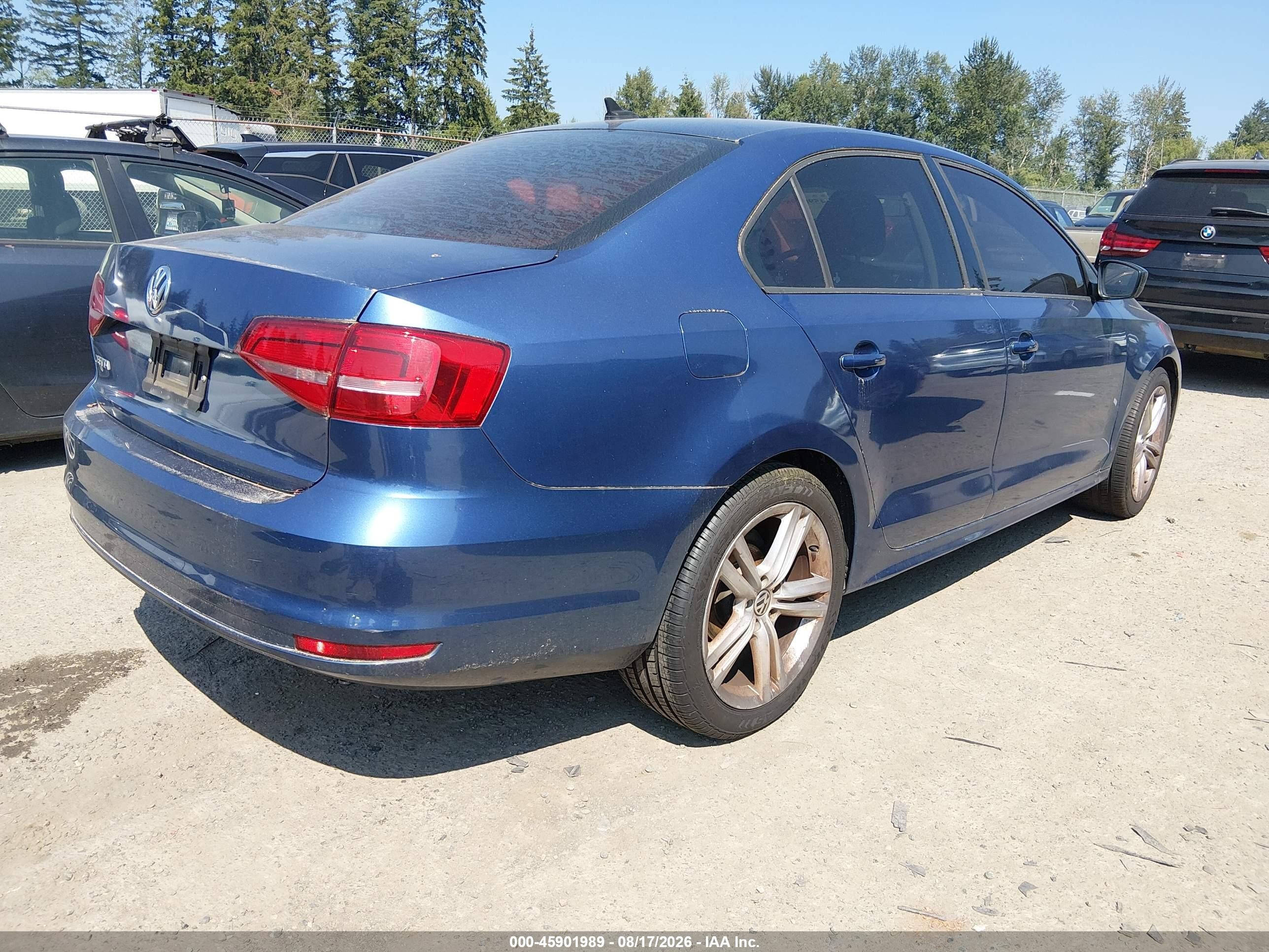 2015 Volkswagen Jetta 2.0l S Blue vin: 3VW2K7AJ7FM249188