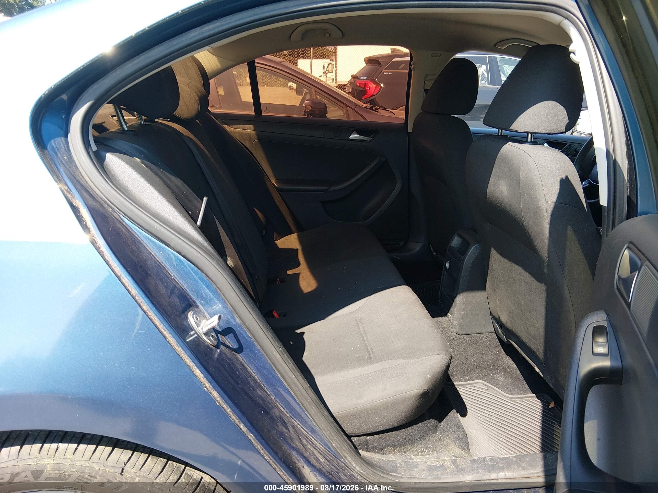 2015 Volkswagen Jetta 2.0l S Blue vin: 3VW2K7AJ7FM249188
