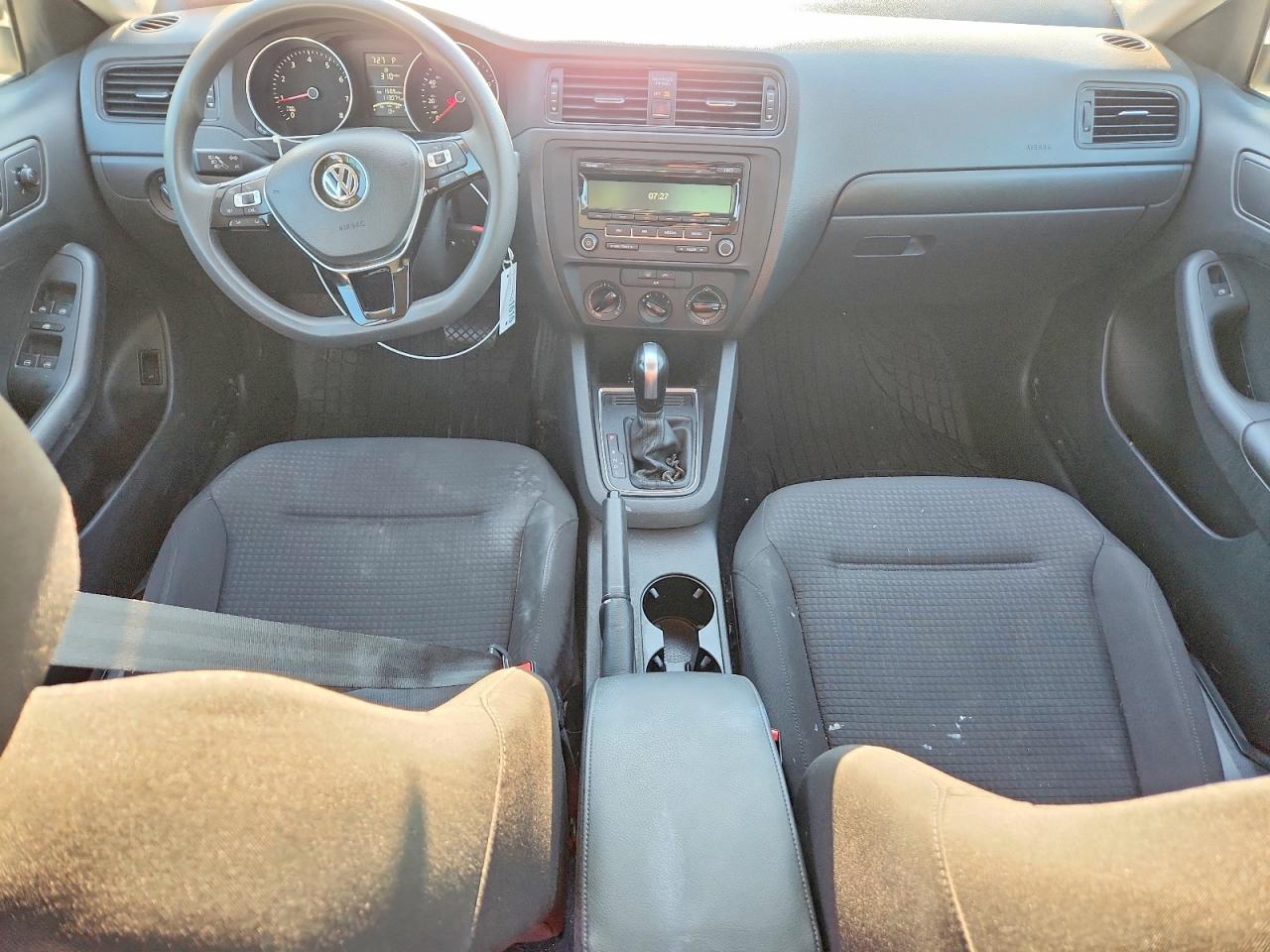 2015 Volkswagen Jetta Base/s White vin: 3VW2K7AJ7FM306294