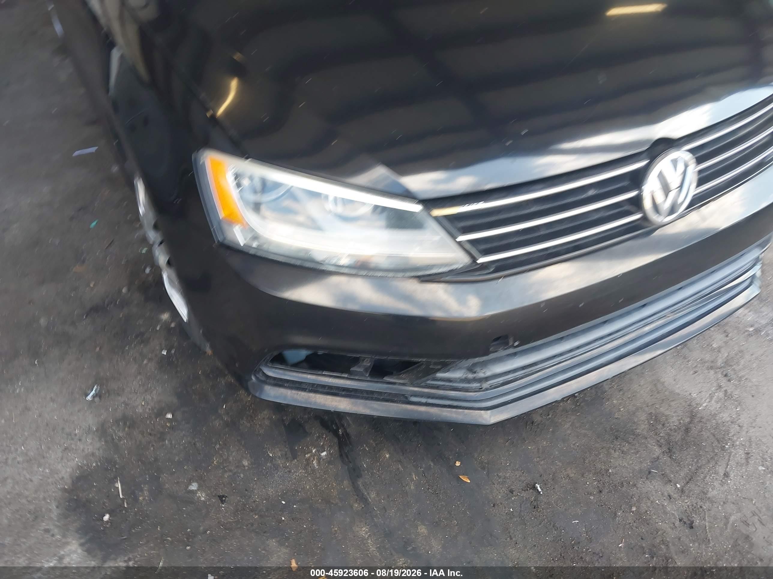 2015 Volkswagen Jetta 2.0l S Black vin: 3VW2K7AJ7FM315948