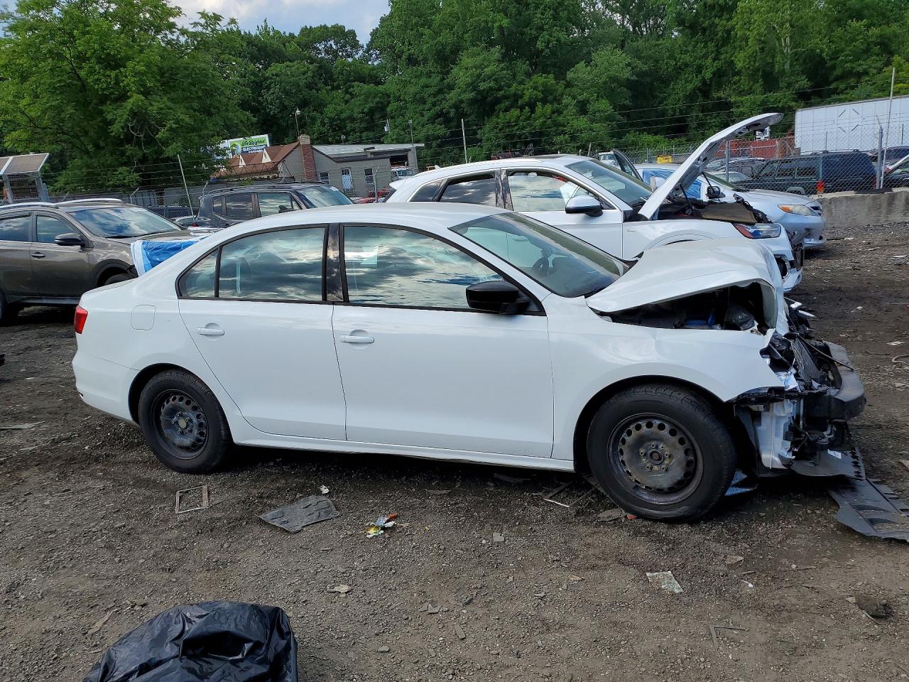 2015 Volkswagen Jetta Base White vin: 3VW2K7AJ7FM316159