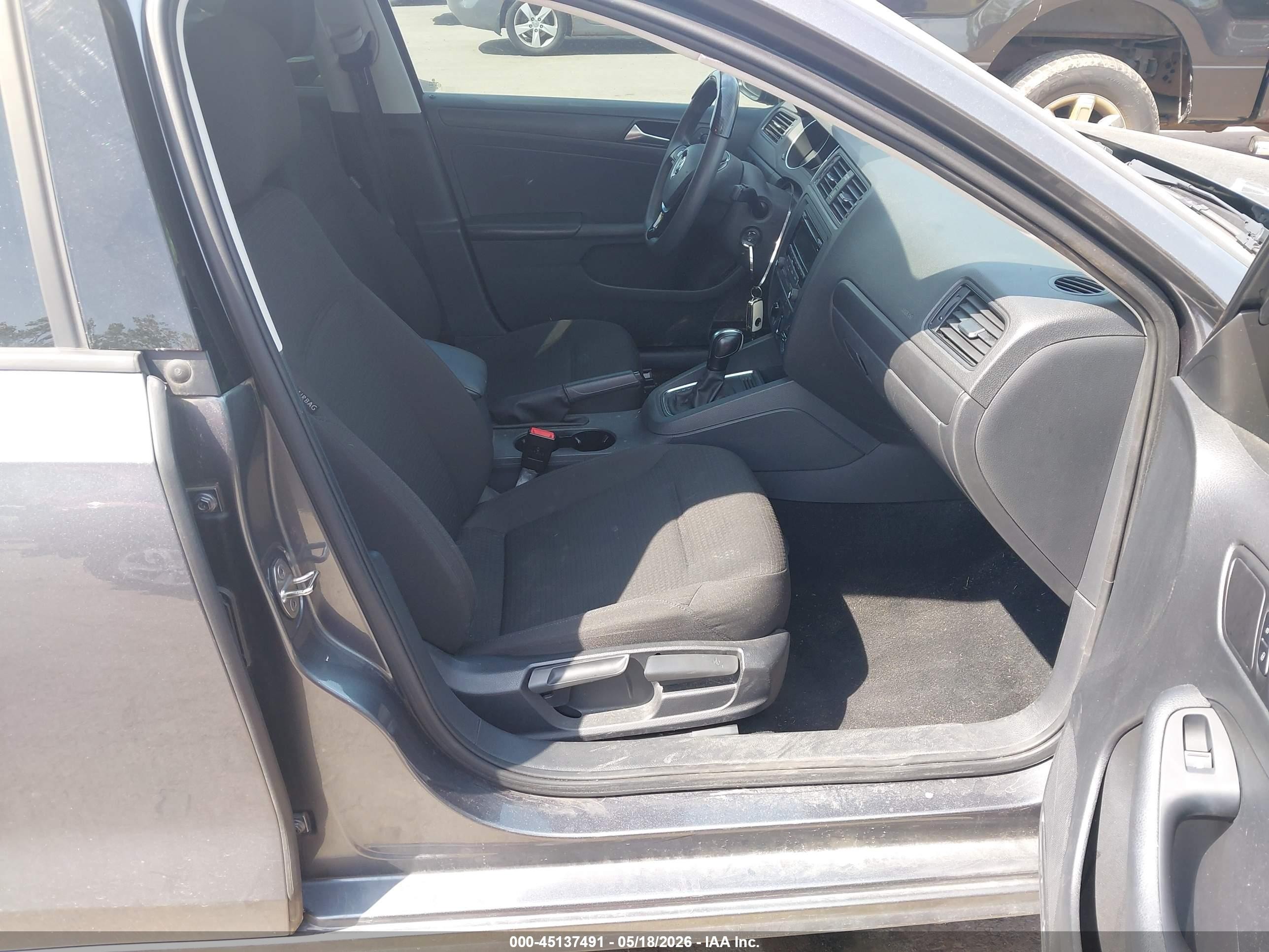 2015 Volkswagen Jetta 2.0l S Синий vin: 3VW2K7AJ7FM330160