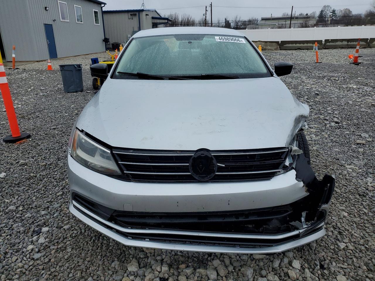 2015 Volkswagen Jetta Base Silver vin: 3VW2K7AJ7FM332149