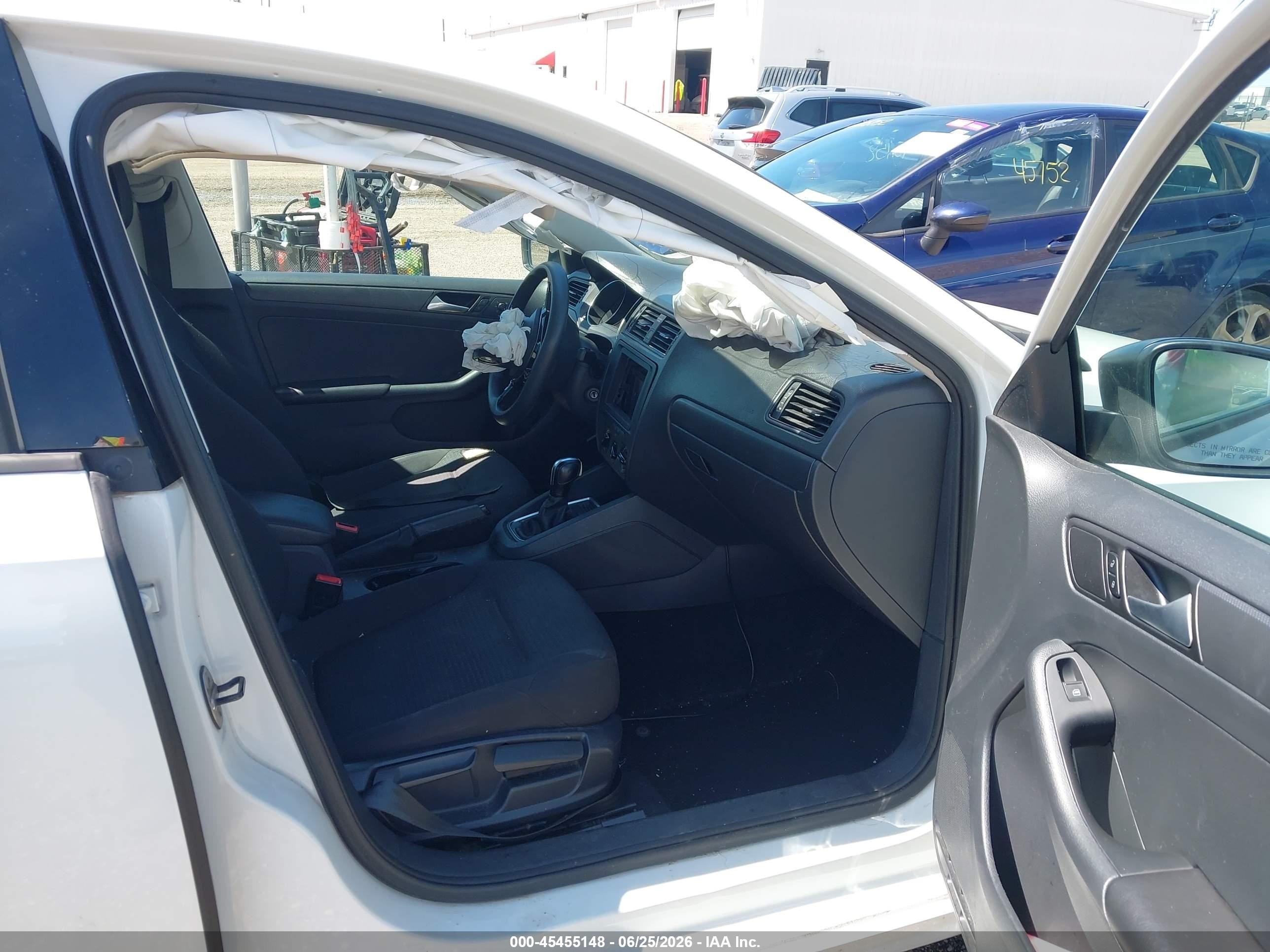 2015 Volkswagen Jetta 2.0l S White vin: 3VW2K7AJ7FM350859