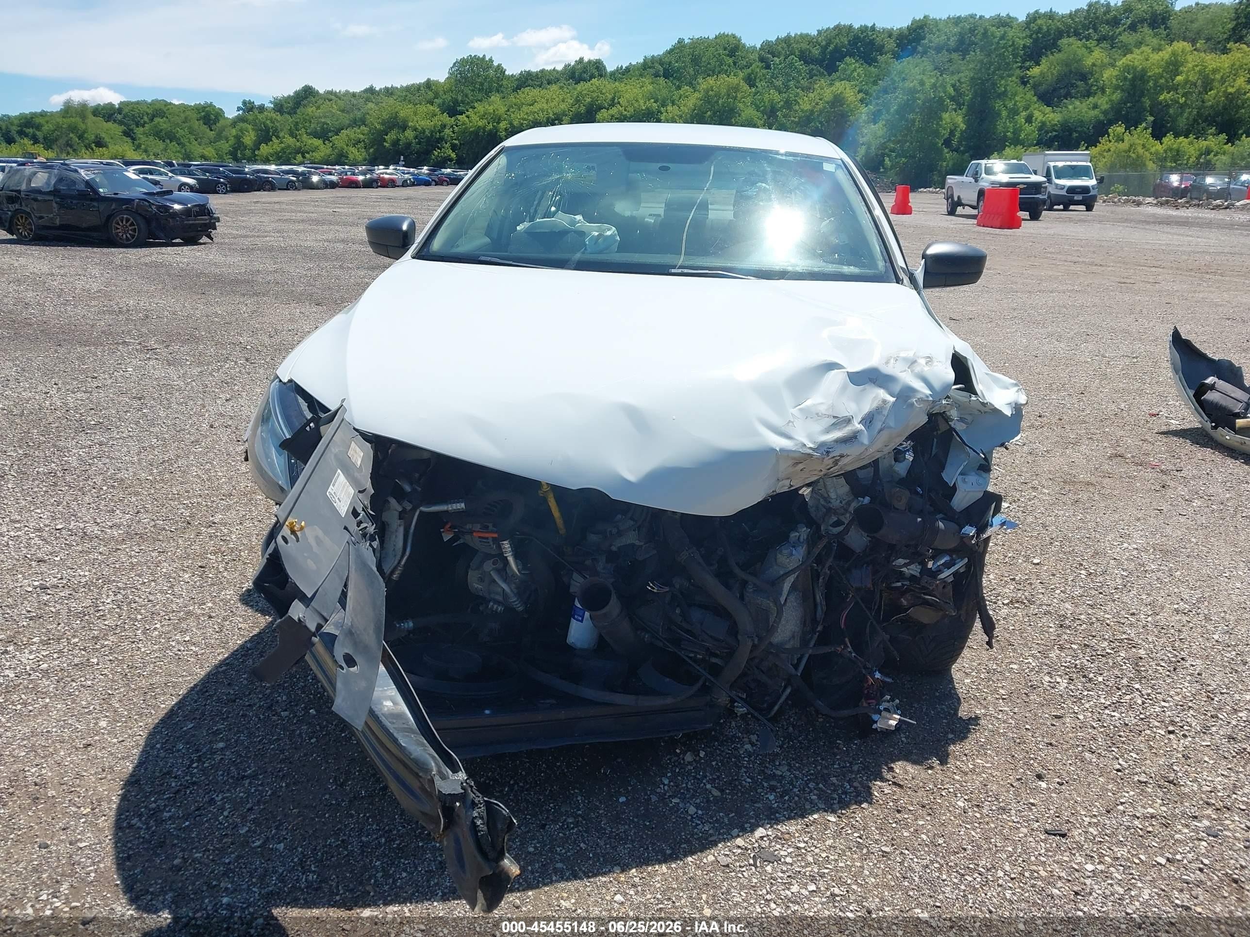 2015 Volkswagen Jetta 2.0l S White vin: 3VW2K7AJ7FM350859
