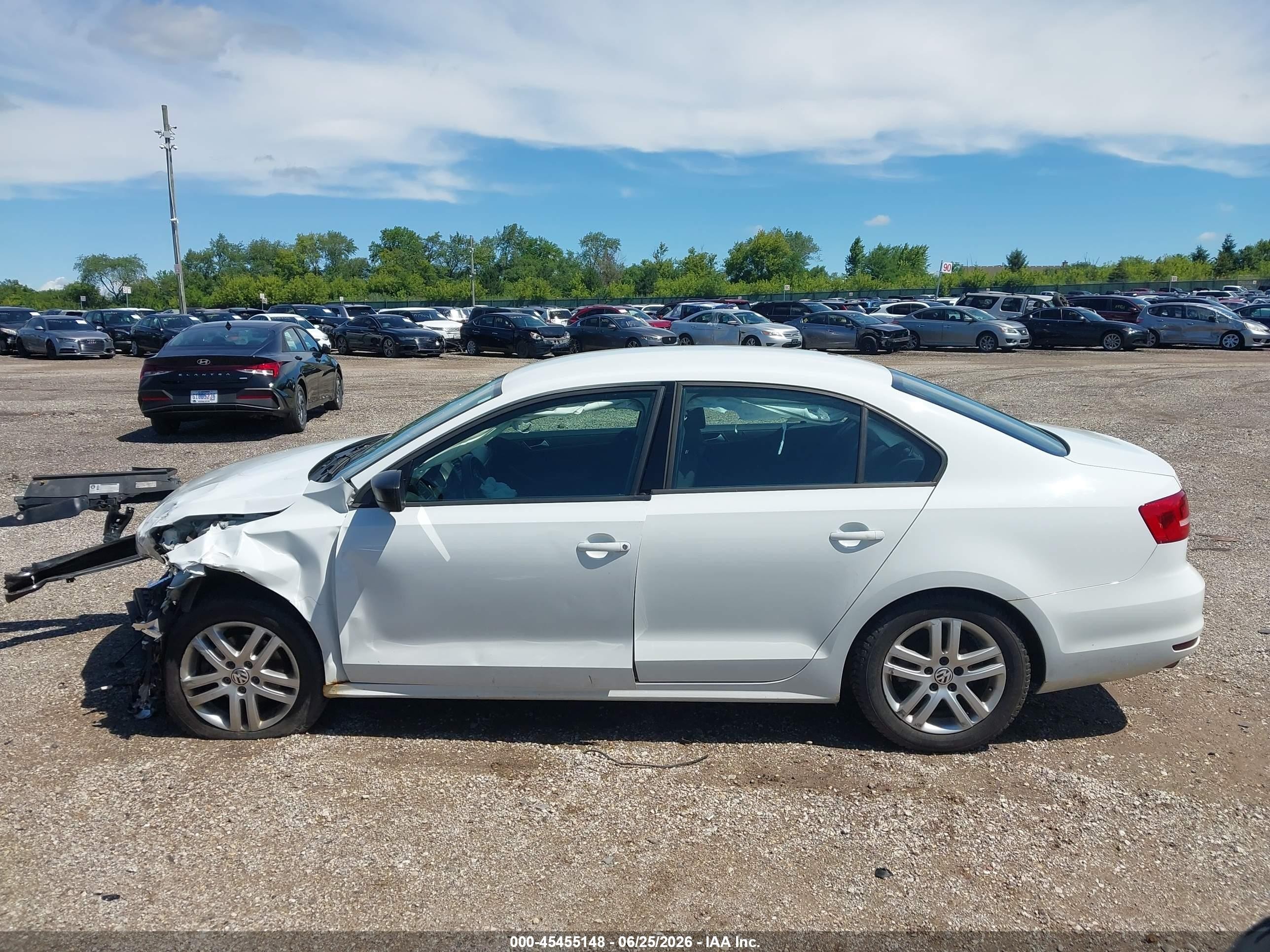 2015 Volkswagen Jetta 2.0l S White vin: 3VW2K7AJ7FM350859