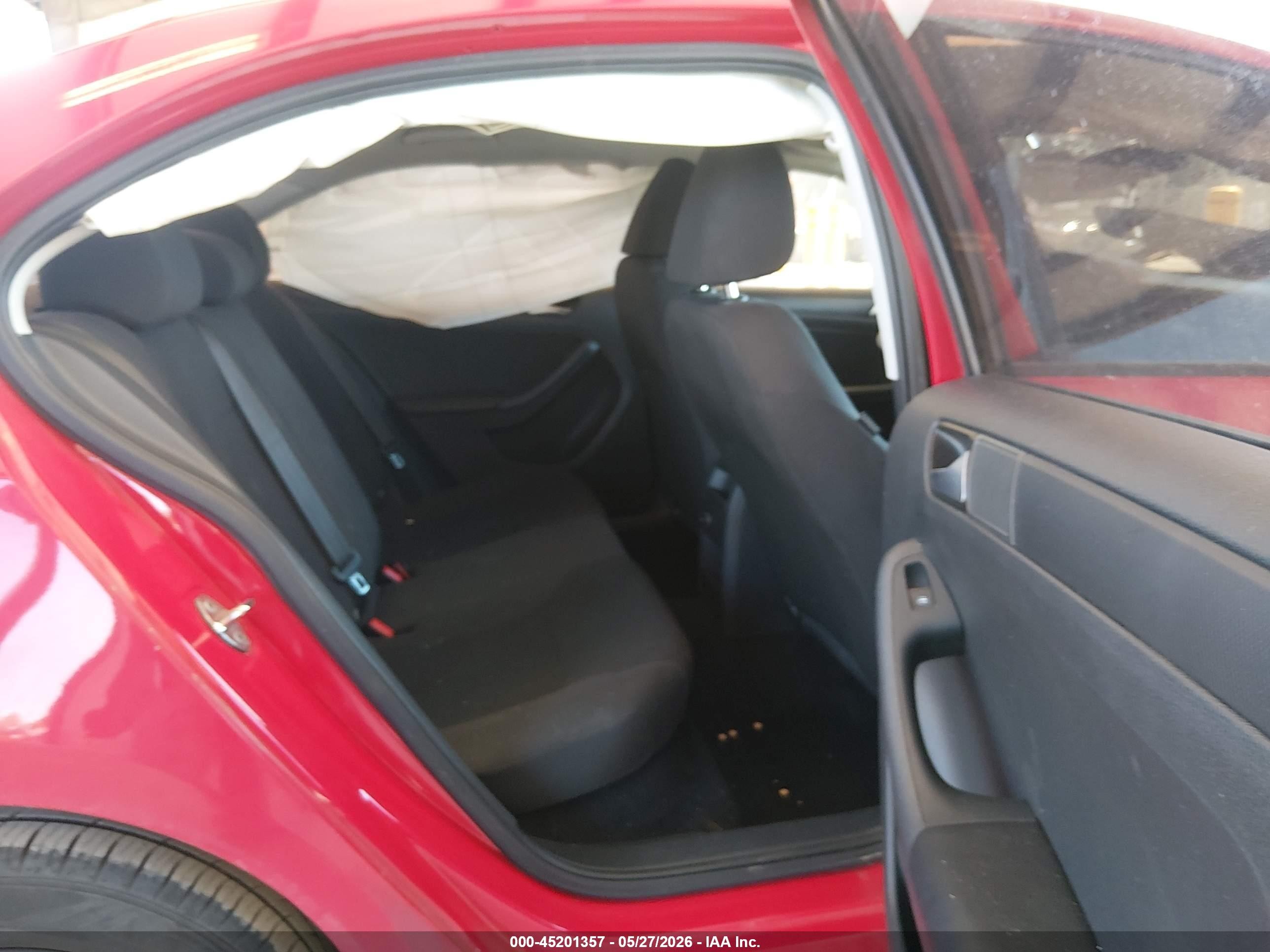 2015 Volkswagen Jetta 2.0l S Красный vin: 3VW2K7AJ7FM357147