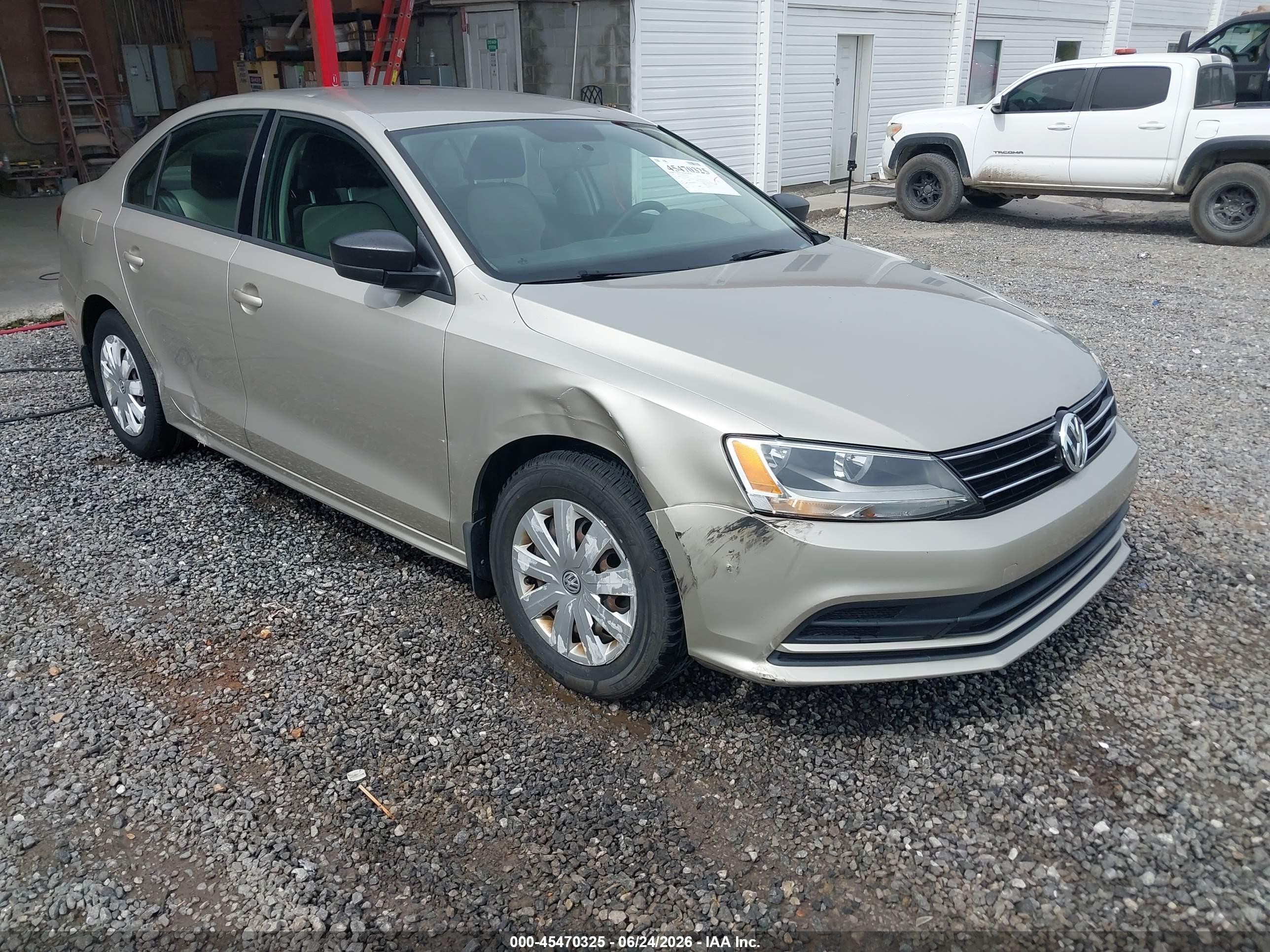 2015 Volkswagen Jetta 2.0l S Gold vin: 3VW2K7AJ7FM410588