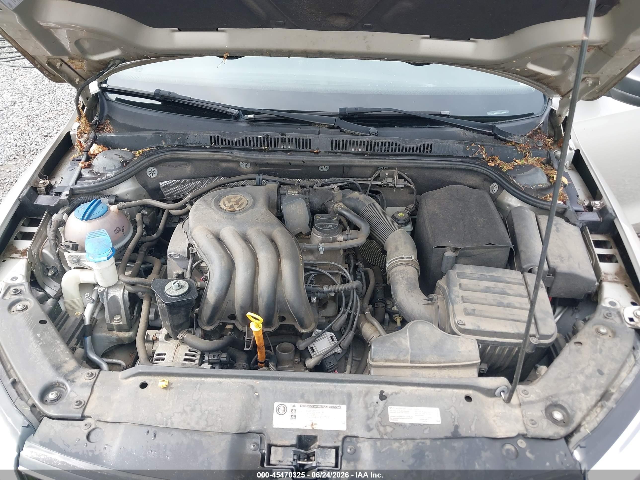 2015 Volkswagen Jetta 2.0l S Gold vin: 3VW2K7AJ7FM410588