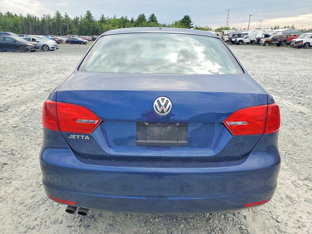 2011 Volkswagen Jetta Base Синий vin: 3VW2K7AJ8BM089512