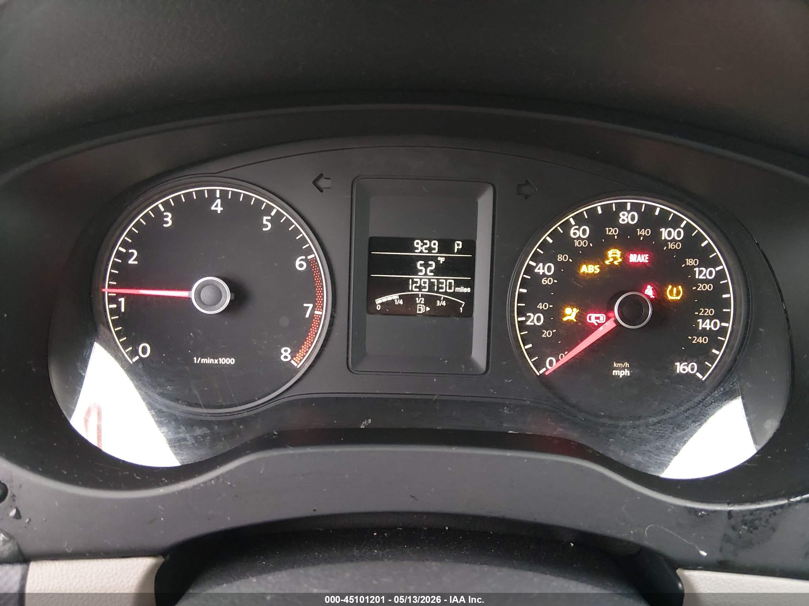 2011 Volkswagen Jetta 2.0l S Silver vin: 3VW2K7AJ8BM117650
