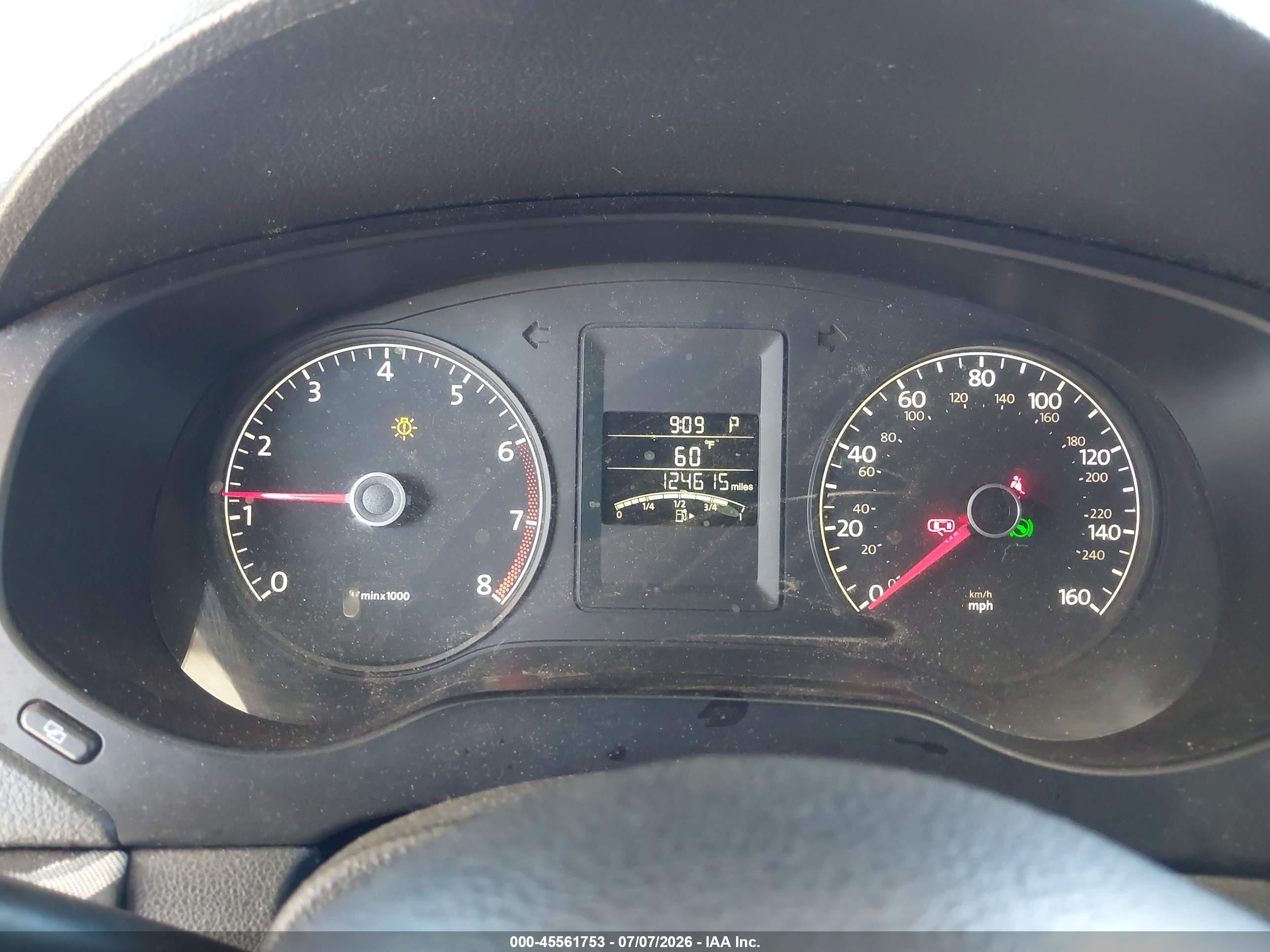 2011 Volkswagen Jetta 2.0l S Red vin: 3VW2K7AJ8BM378759