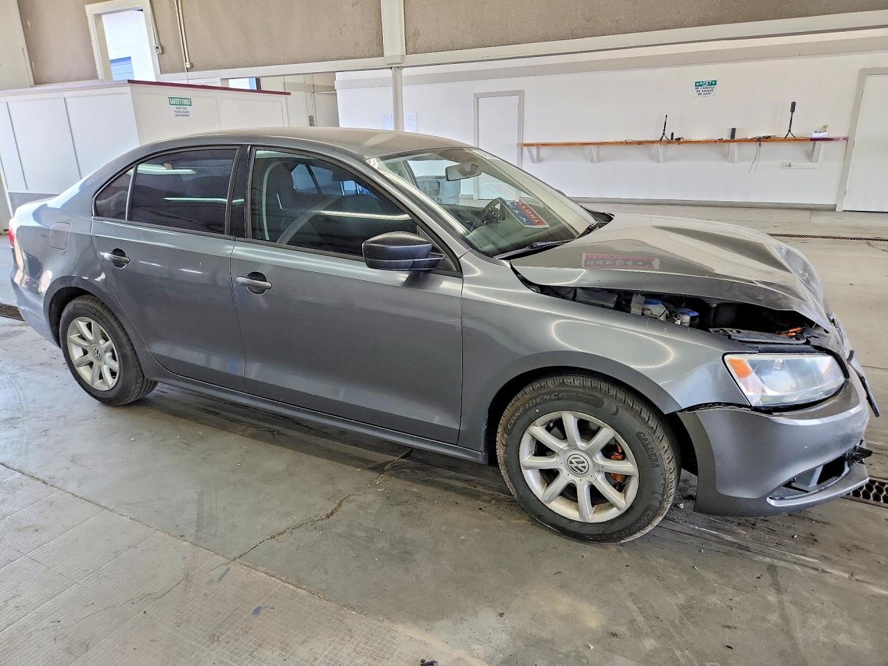 2011 Volkswagen Jetta Base Gray vin: 3VW2K7AJ8BM400565